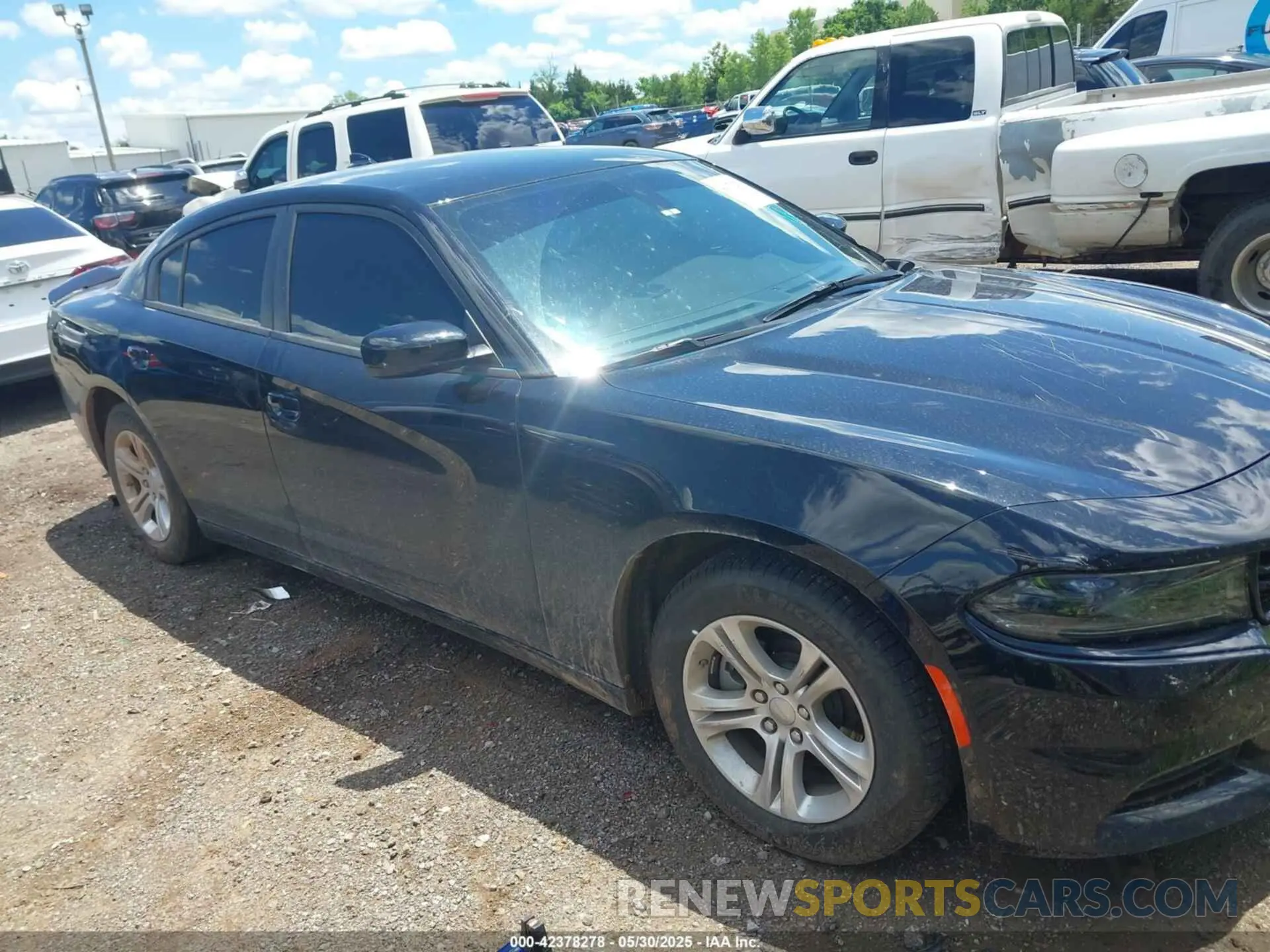 13 fotografías del automóvil dañado 2C3CDXBG7PH657022 DODGE CHARGER 2023