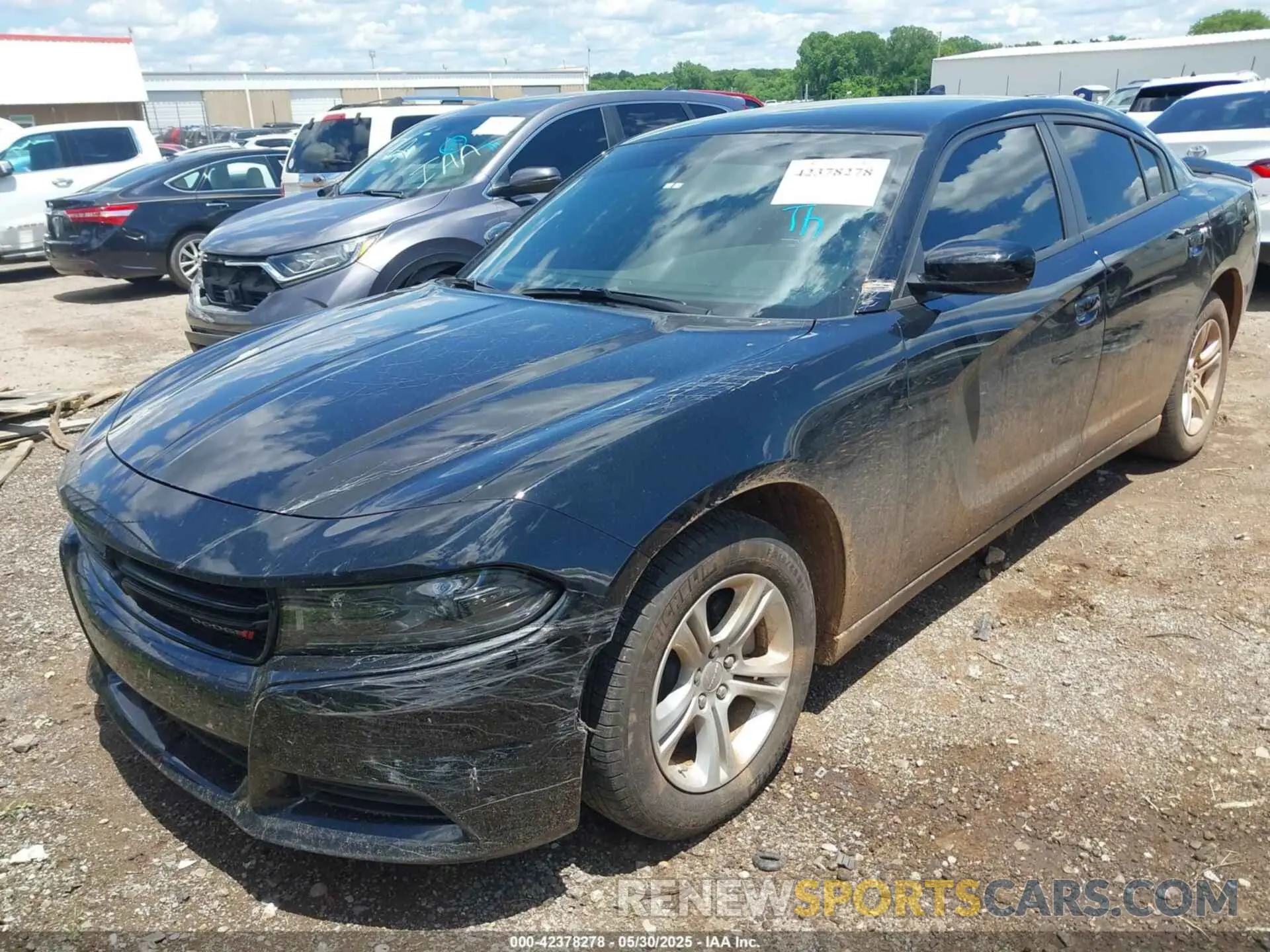 2 fotografías del automóvil dañado 2C3CDXBG7PH657022 DODGE CHARGER 2023
