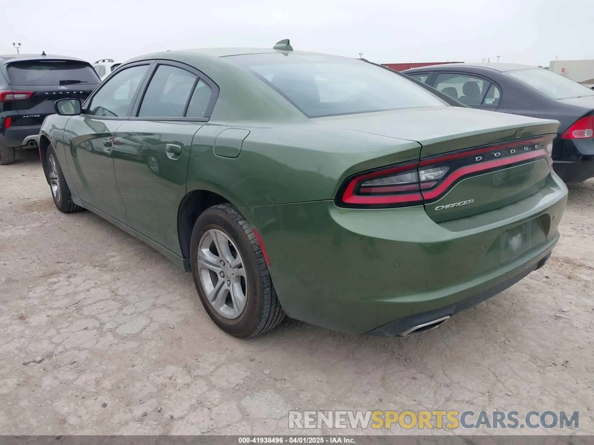 3 fotografías del automóvil dañado 2C3CDXBG8PH530392 DODGE CHARGER 2023