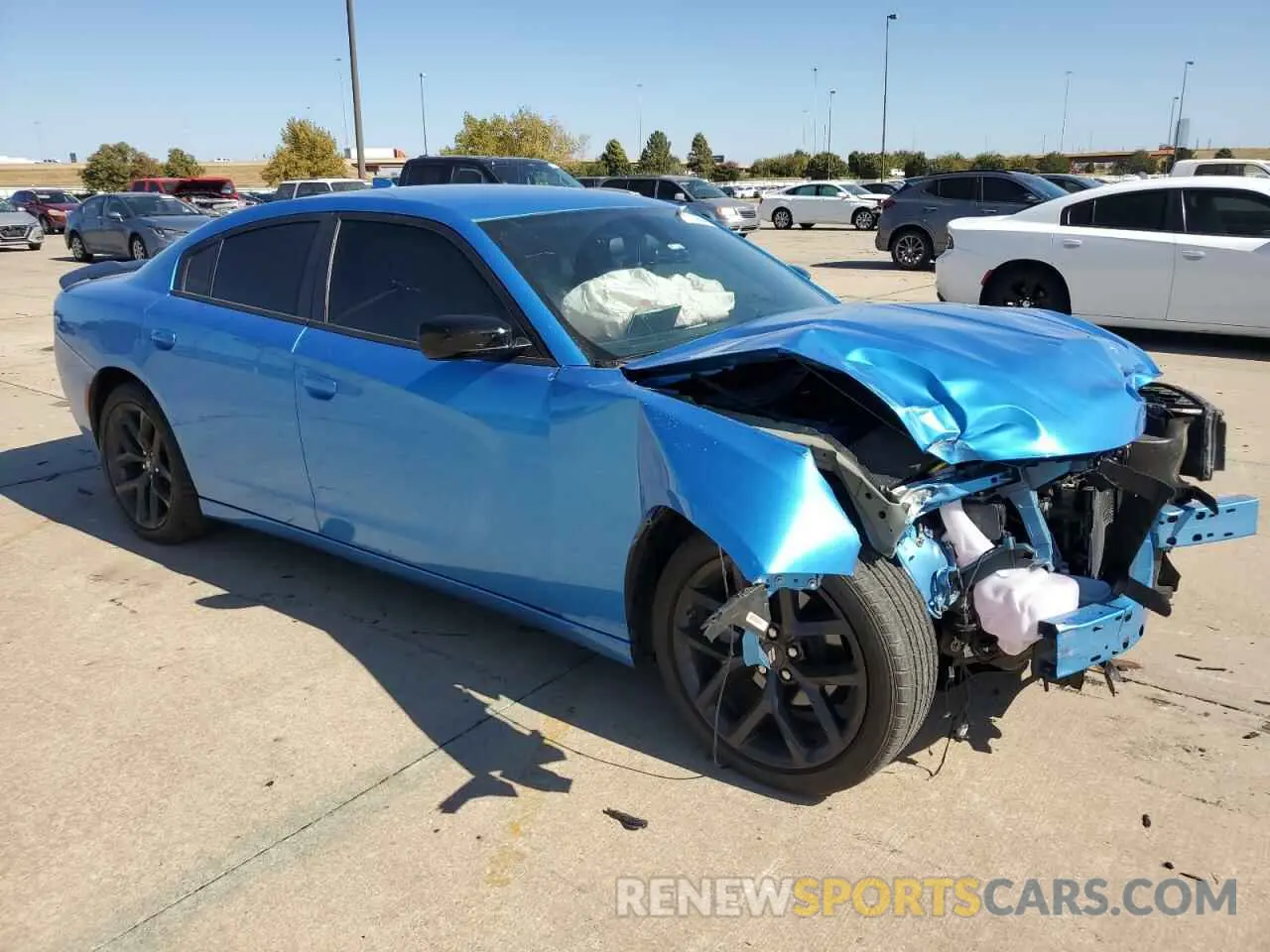 4 fotografías del automóvil dañado 2C3CDXBG9PH595008 DODGE CHARGER 2023
