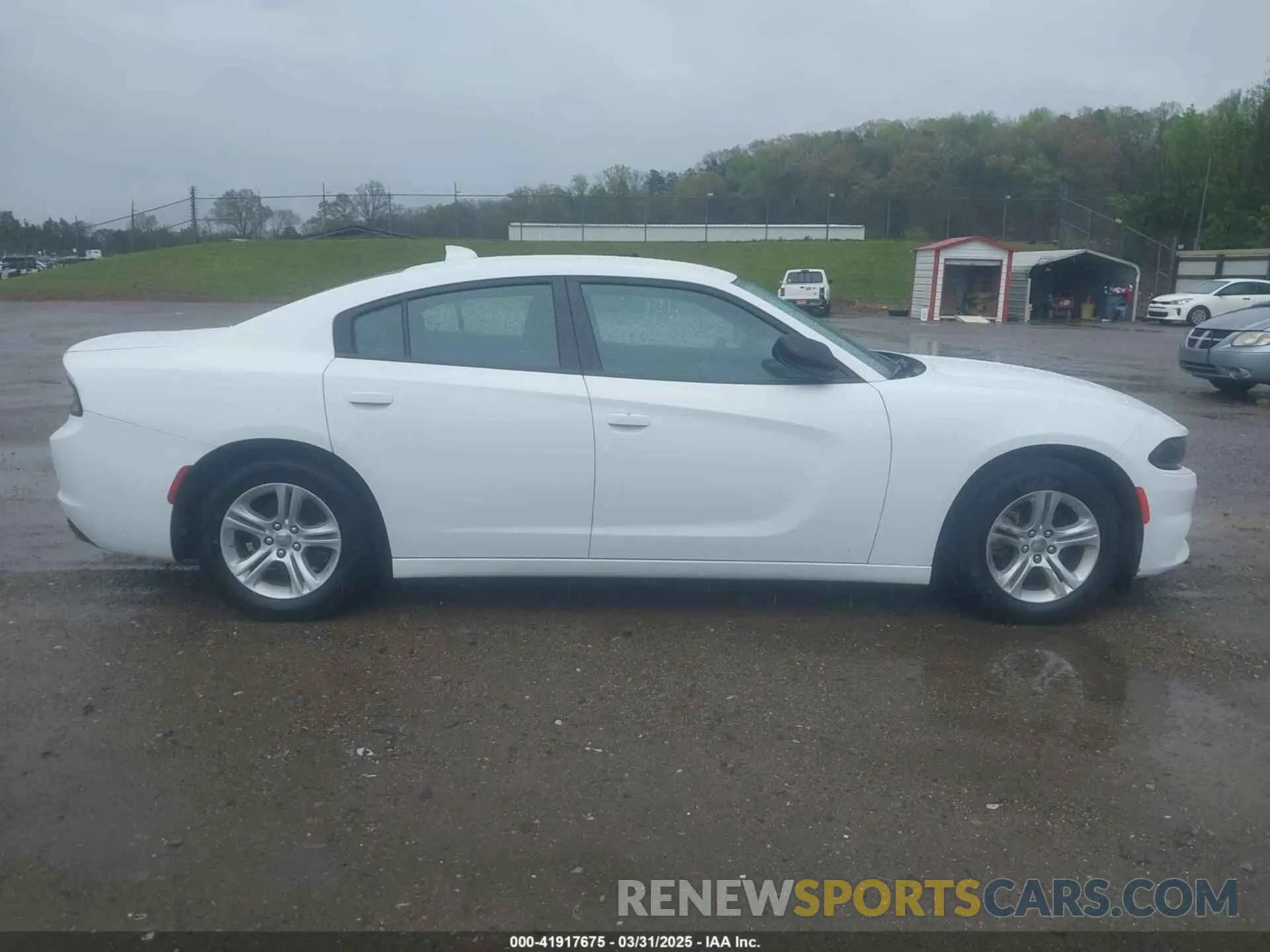 13 fotografías del automóvil dañado 2C3CDXBGXPH550658 DODGE CHARGER 2023
