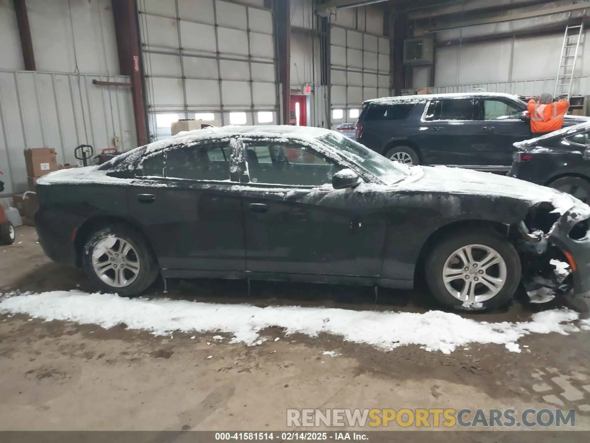 14 fotografías del automóvil dañado 2C3CDXBGXPH571557 DODGE CHARGER 2023