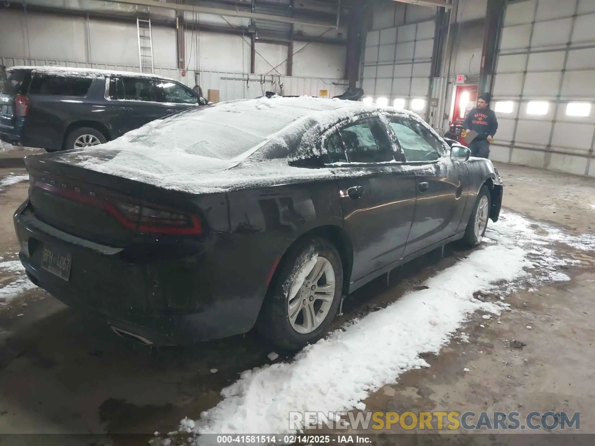 4 fotografías del automóvil dañado 2C3CDXBGXPH571557 DODGE CHARGER 2023