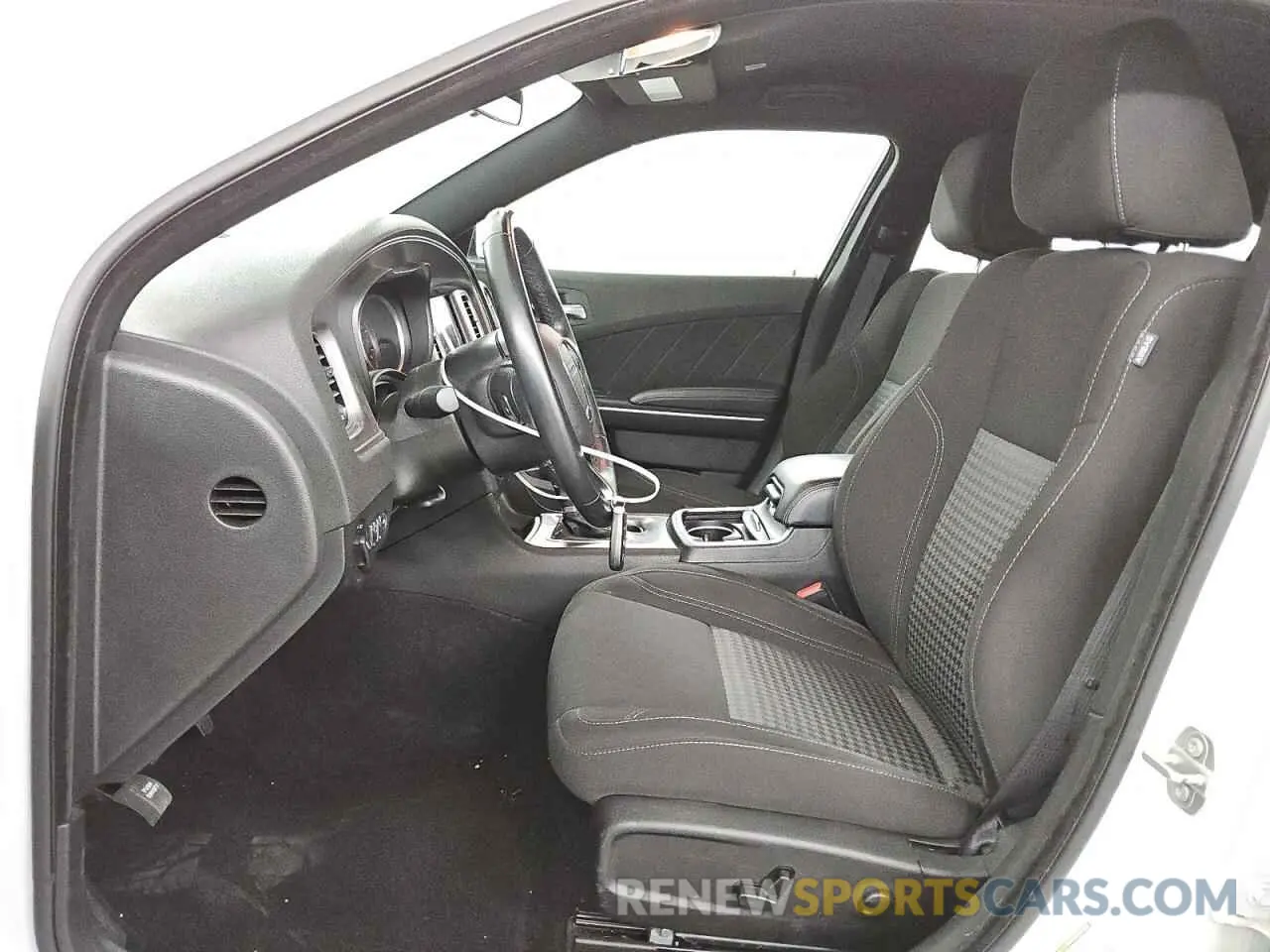 7 fotografías del automóvil dañado 2C3CDXBGXPH582896 DODGE CHARGER 2023