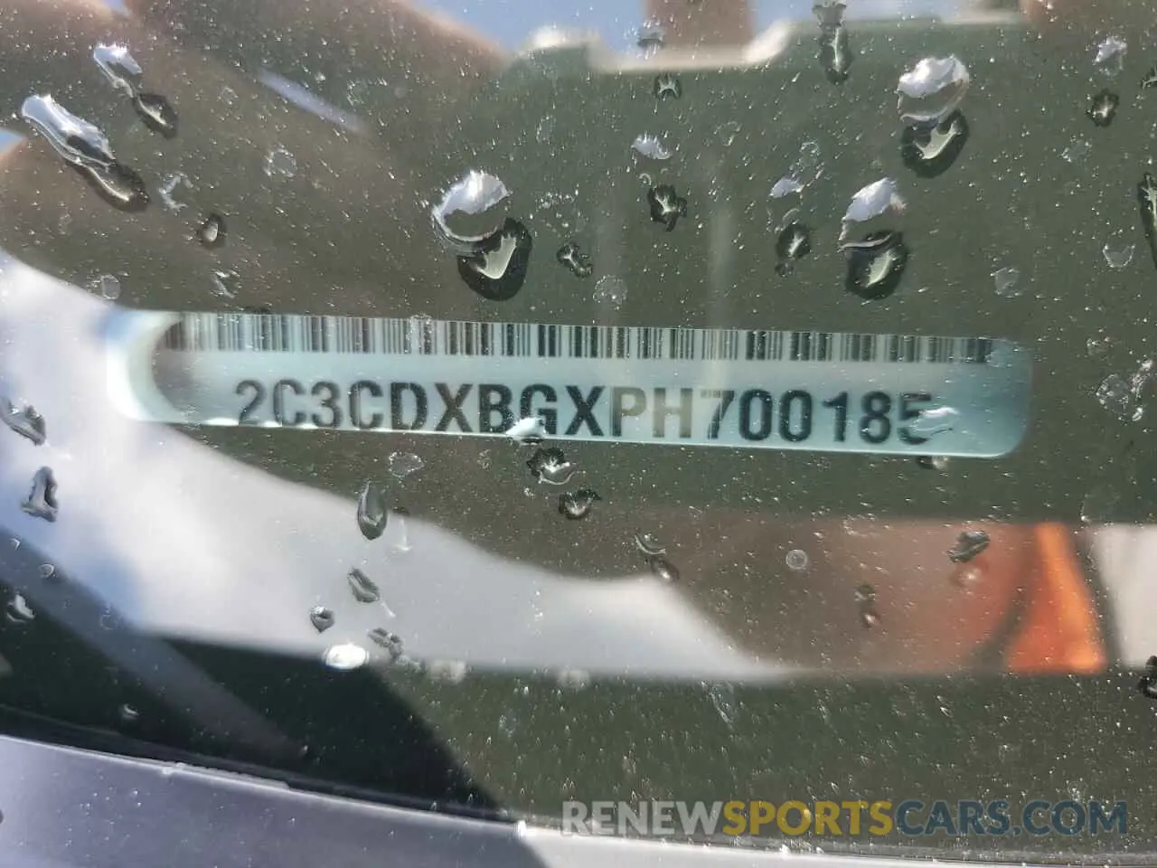 12 fotografías del automóvil dañado 2C3CDXBGXPH700185 DODGE CHARGER 2023