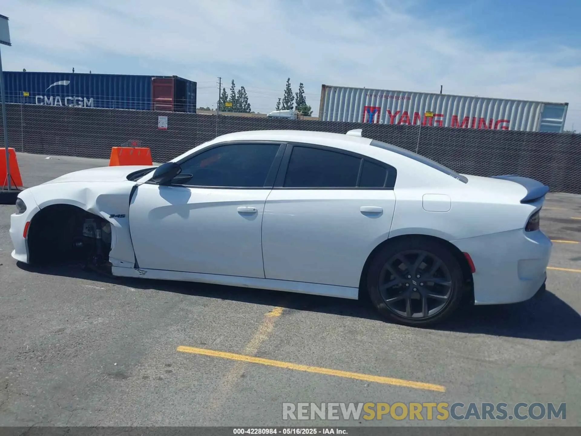 14 fotografías del automóvil dañado 2C3CDXCT0PH535825 DODGE CHARGER 2023