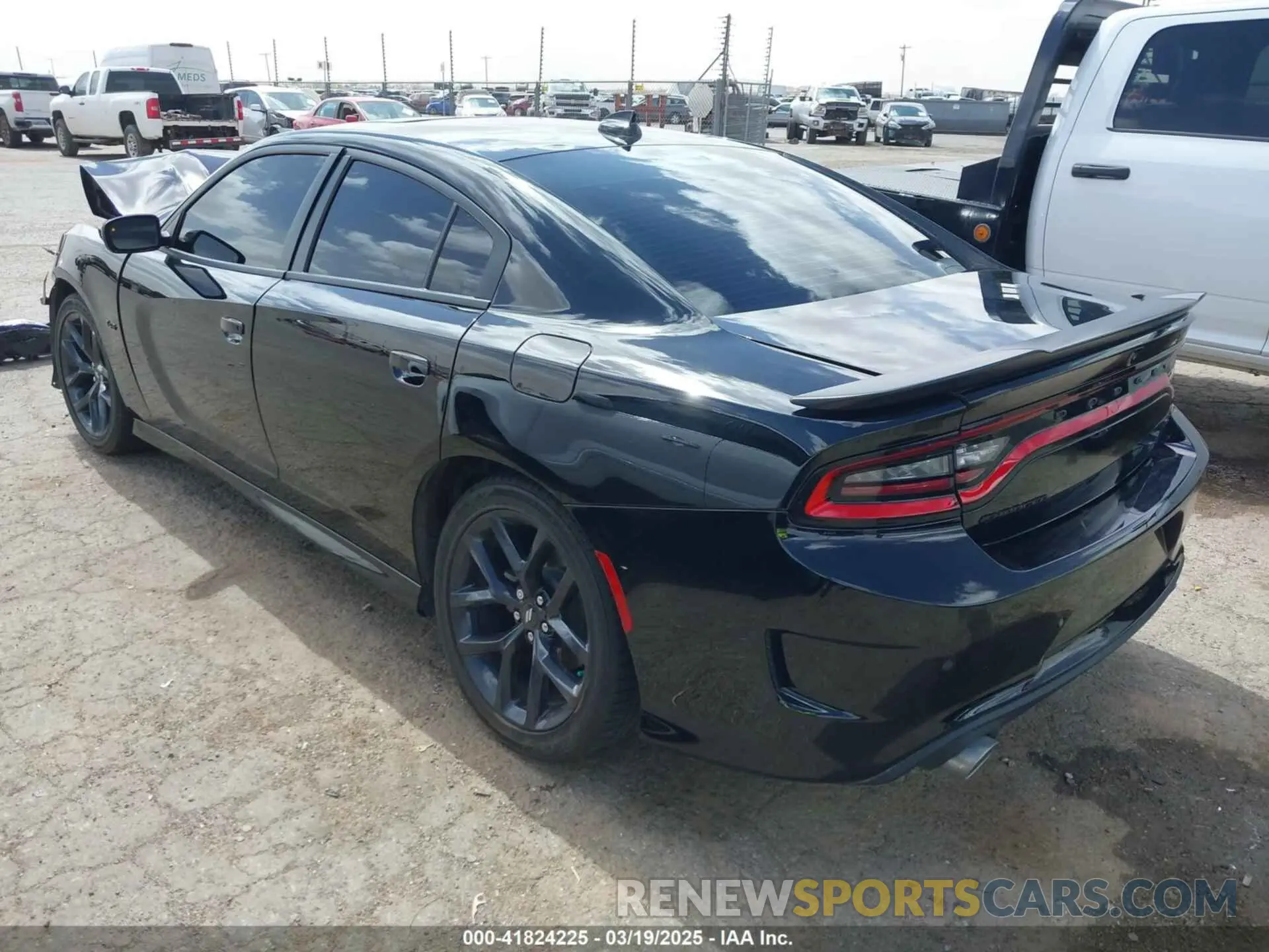 3 fotografías del automóvil dañado 2C3CDXCT0PH698376 DODGE CHARGER 2023