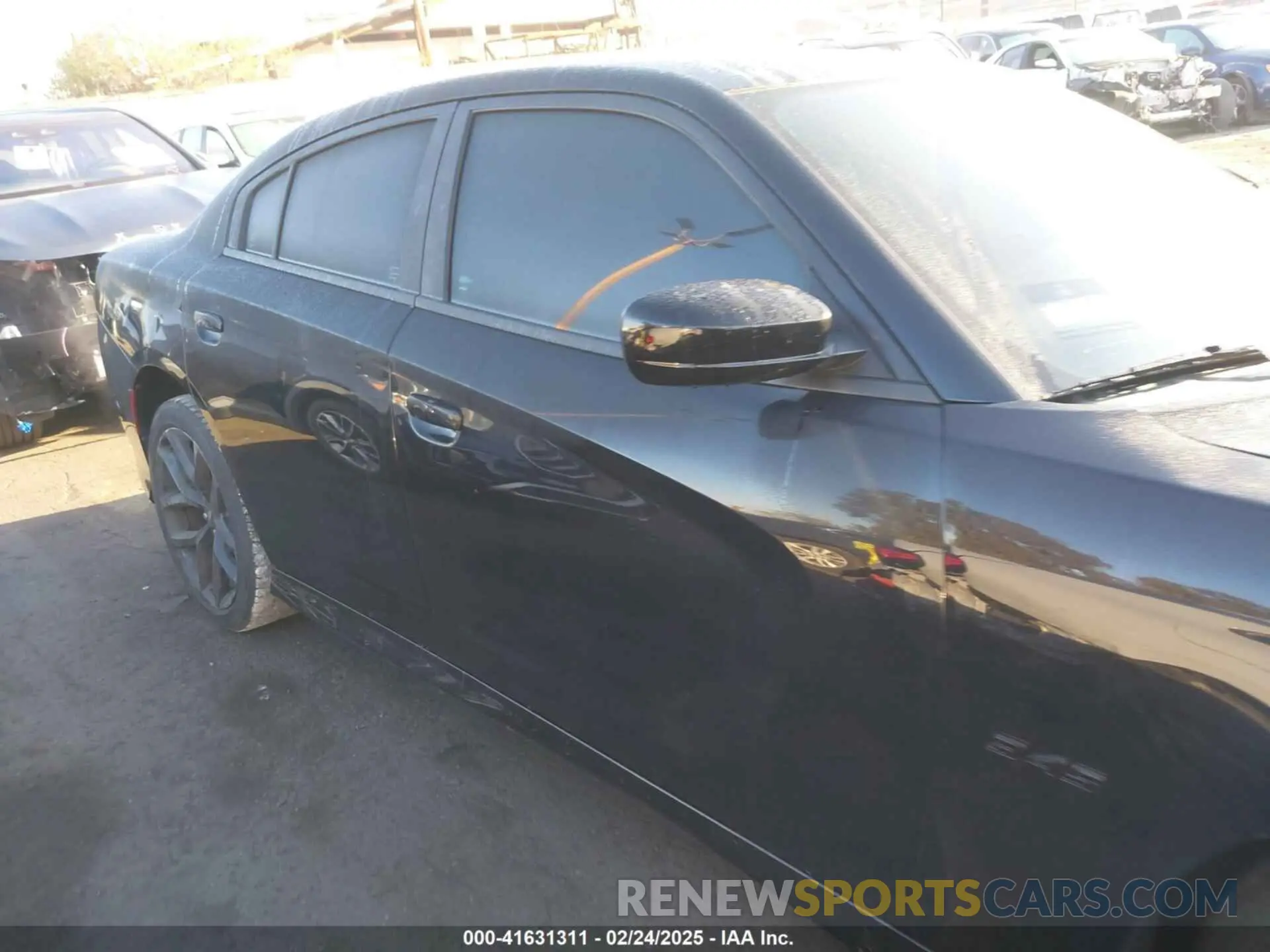 14 fotografías del automóvil dañado 2C3CDXCT6PH504725 DODGE CHARGER 2023