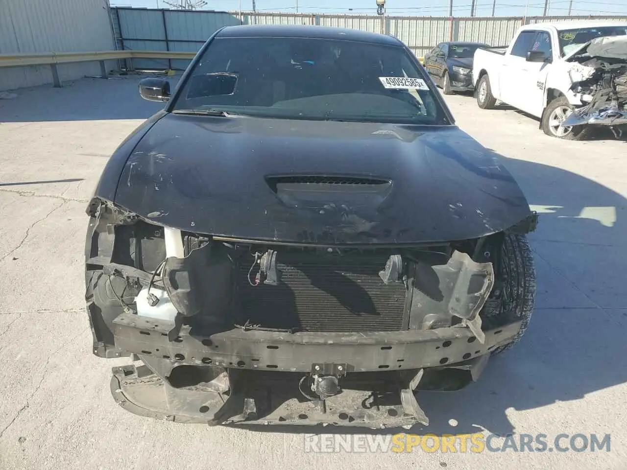 5 fotografías del automóvil dañado 2C3CDXCT8PH576560 DODGE CHARGER 2023