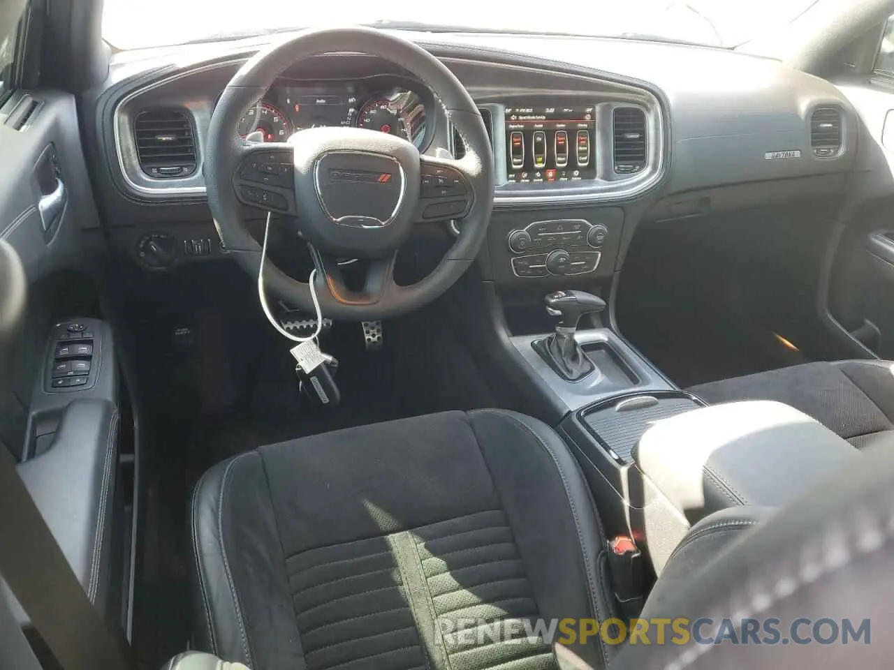 8 fotografías del automóvil dañado 2C3CDXCT8PH690395 DODGE CHARGER 2023