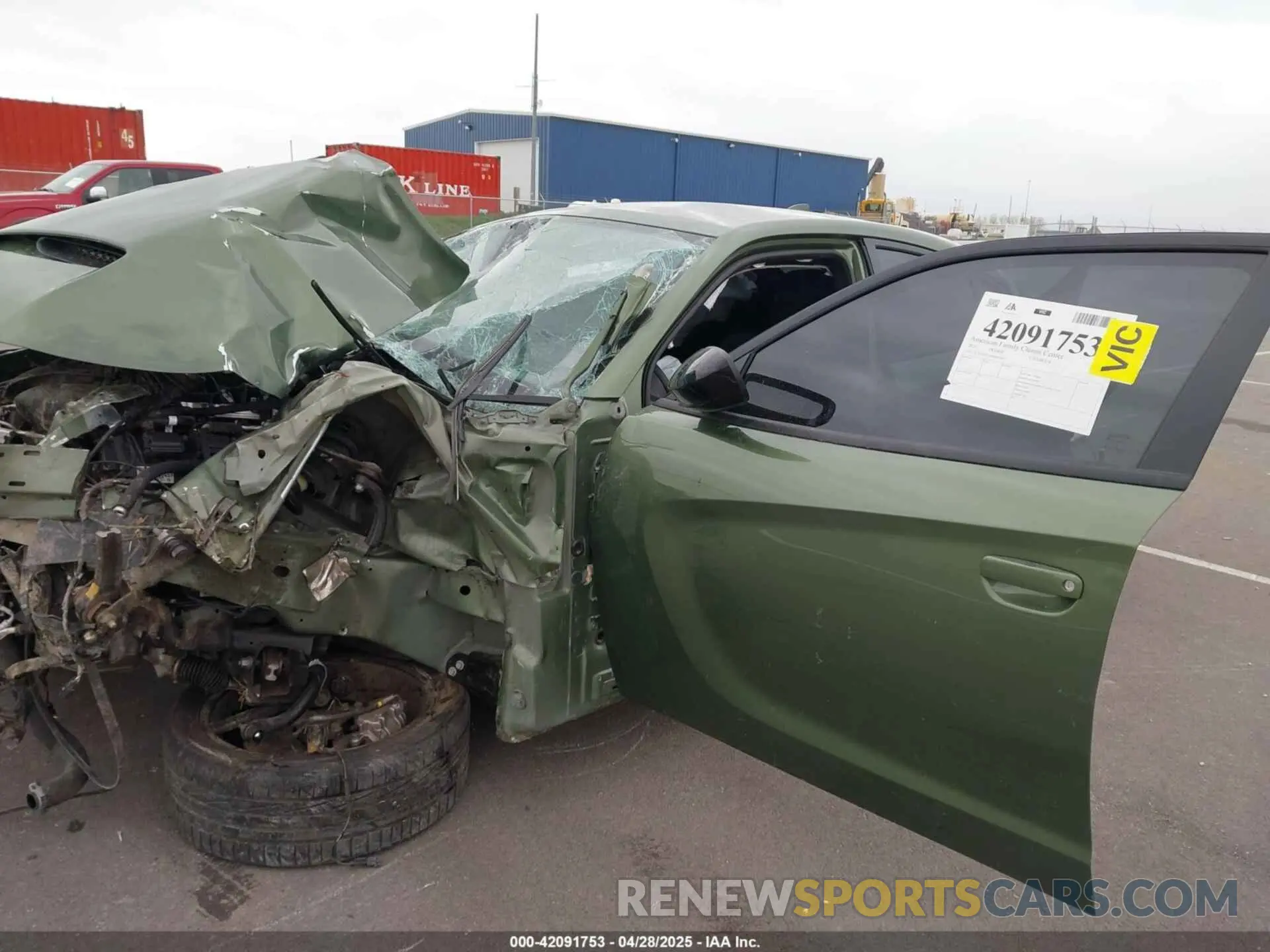 2 fotografías del automóvil dañado 2C3CDXCT9PH685187 DODGE CHARGER 2023
