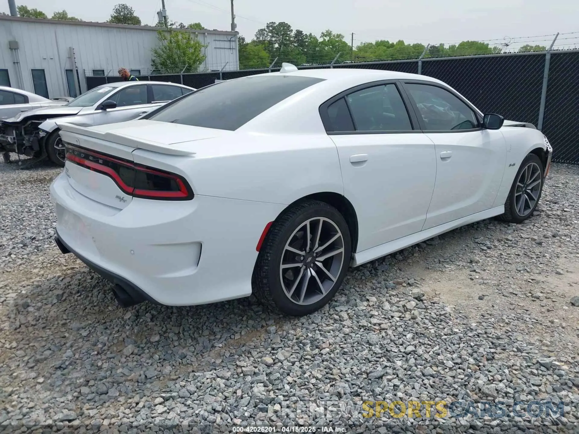 4 fotografías del automóvil dañado 2C3CDXCTXPH518630 DODGE CHARGER 2023