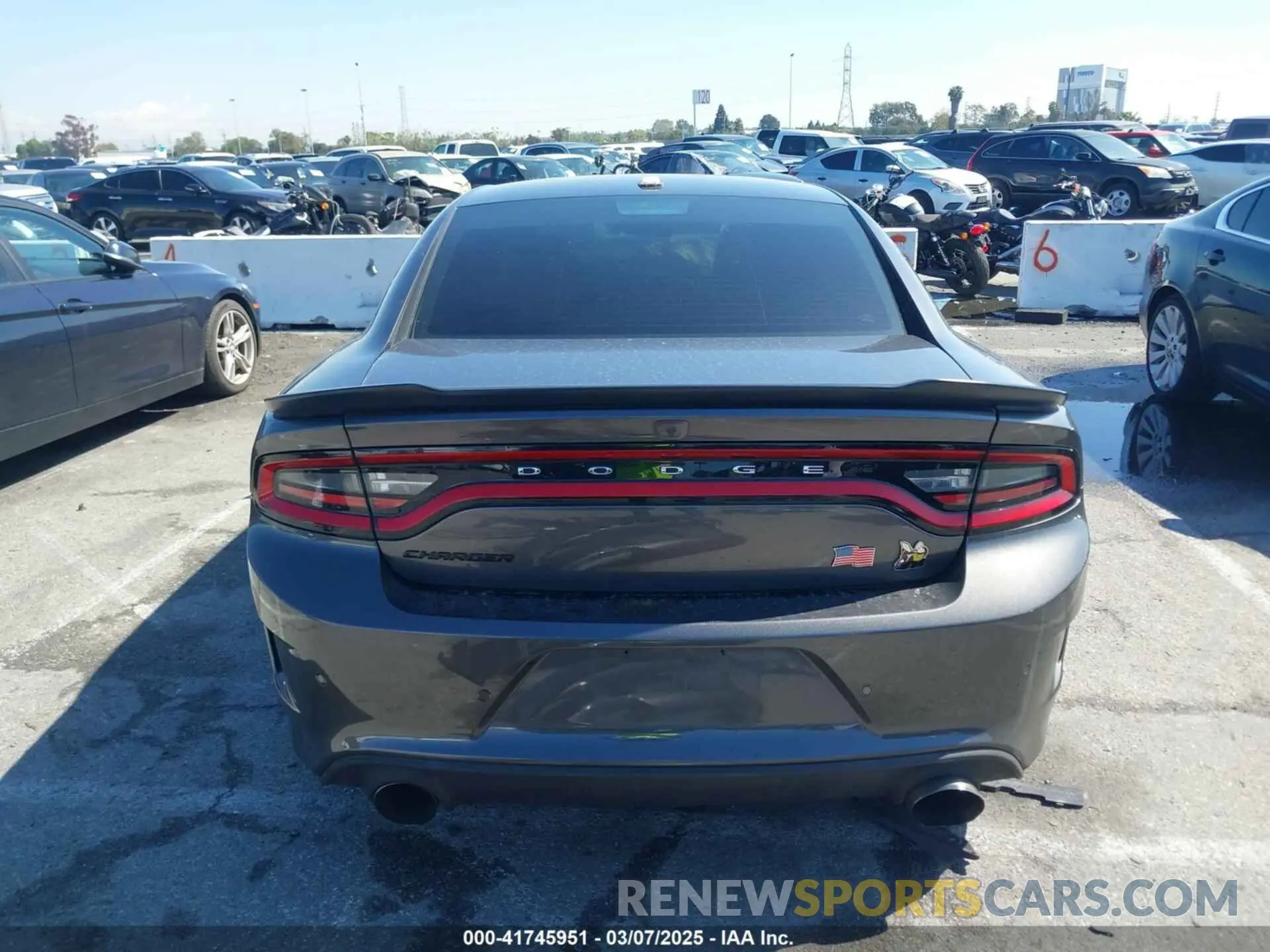 16 fotografías del automóvil dañado 2C3CDXGJ0PH555775 DODGE CHARGER 2023