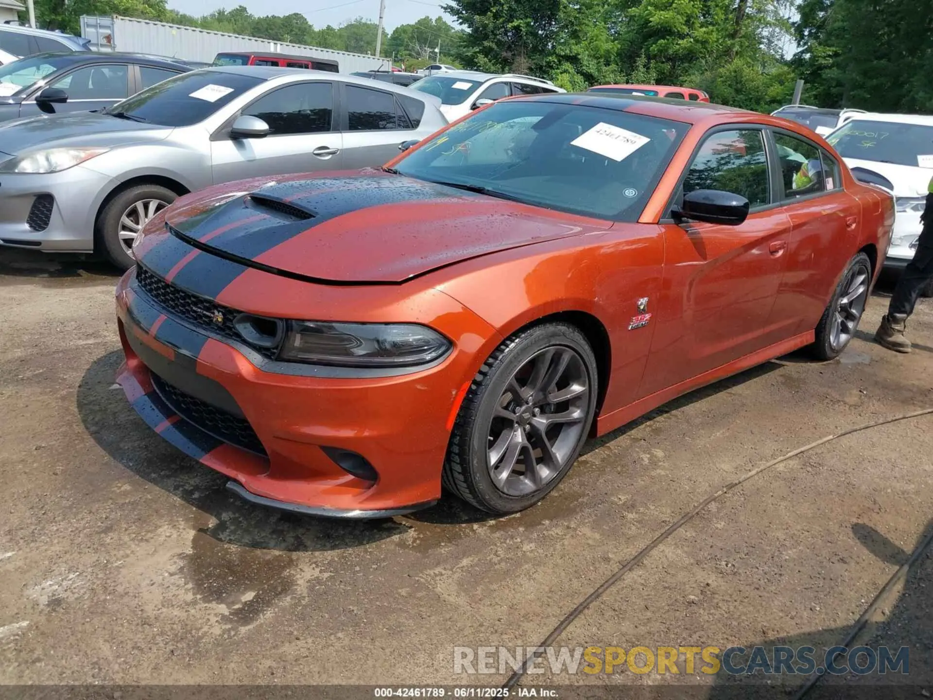 2 fotografías del automóvil dañado 2C3CDXGJ0PH584175 DODGE CHARGER 2023