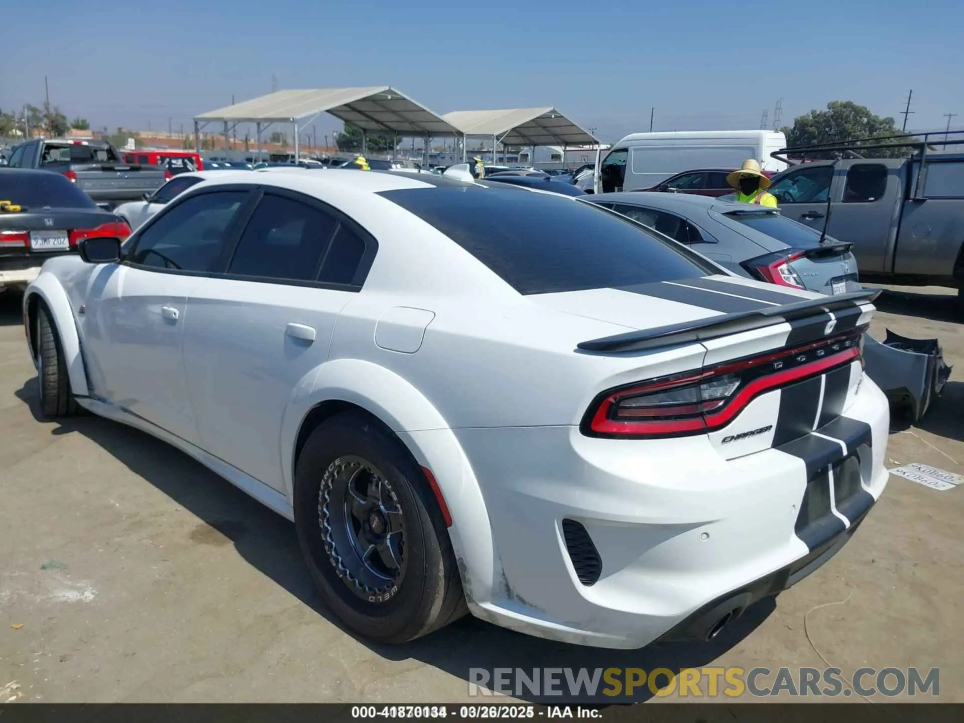3 fotografías del automóvil dañado 2C3CDXGJ3PH672069 DODGE CHARGER 2023