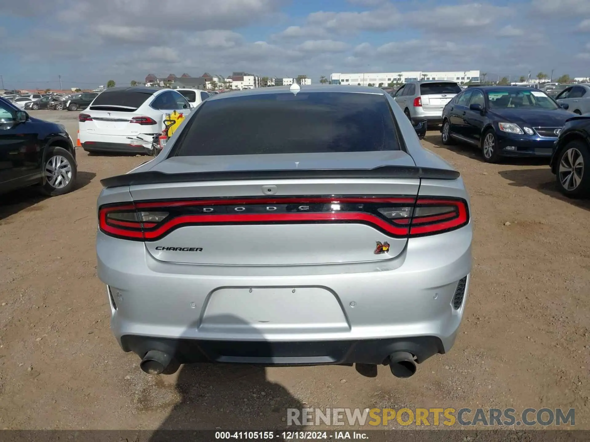 16 fotografías del automóvil dañado 2C3CDXGJ4PH631465 DODGE CHARGER 2023