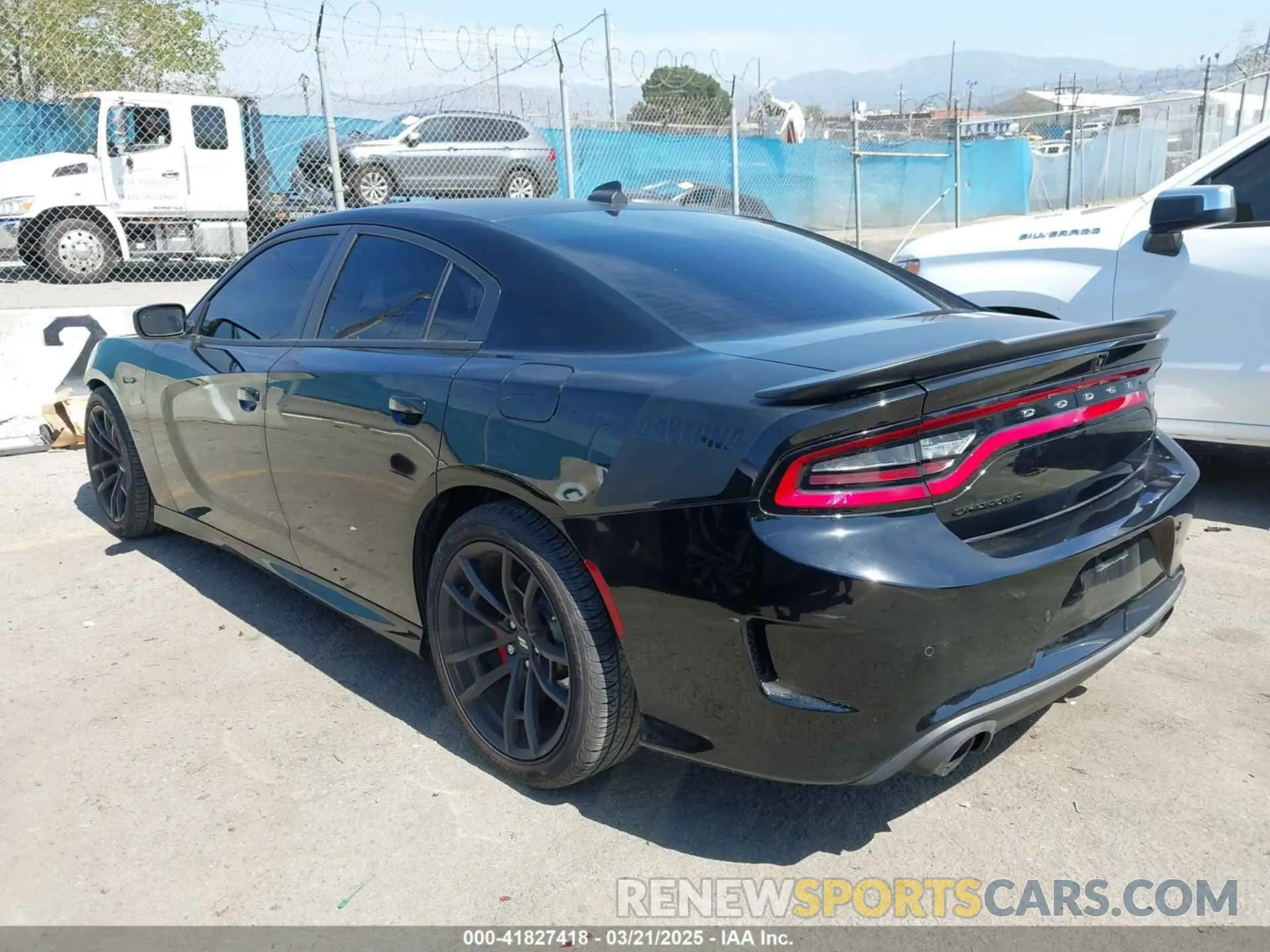 3 fotografías del automóvil dañado 2C3CDXGJ5PH697779 DODGE CHARGER 2023