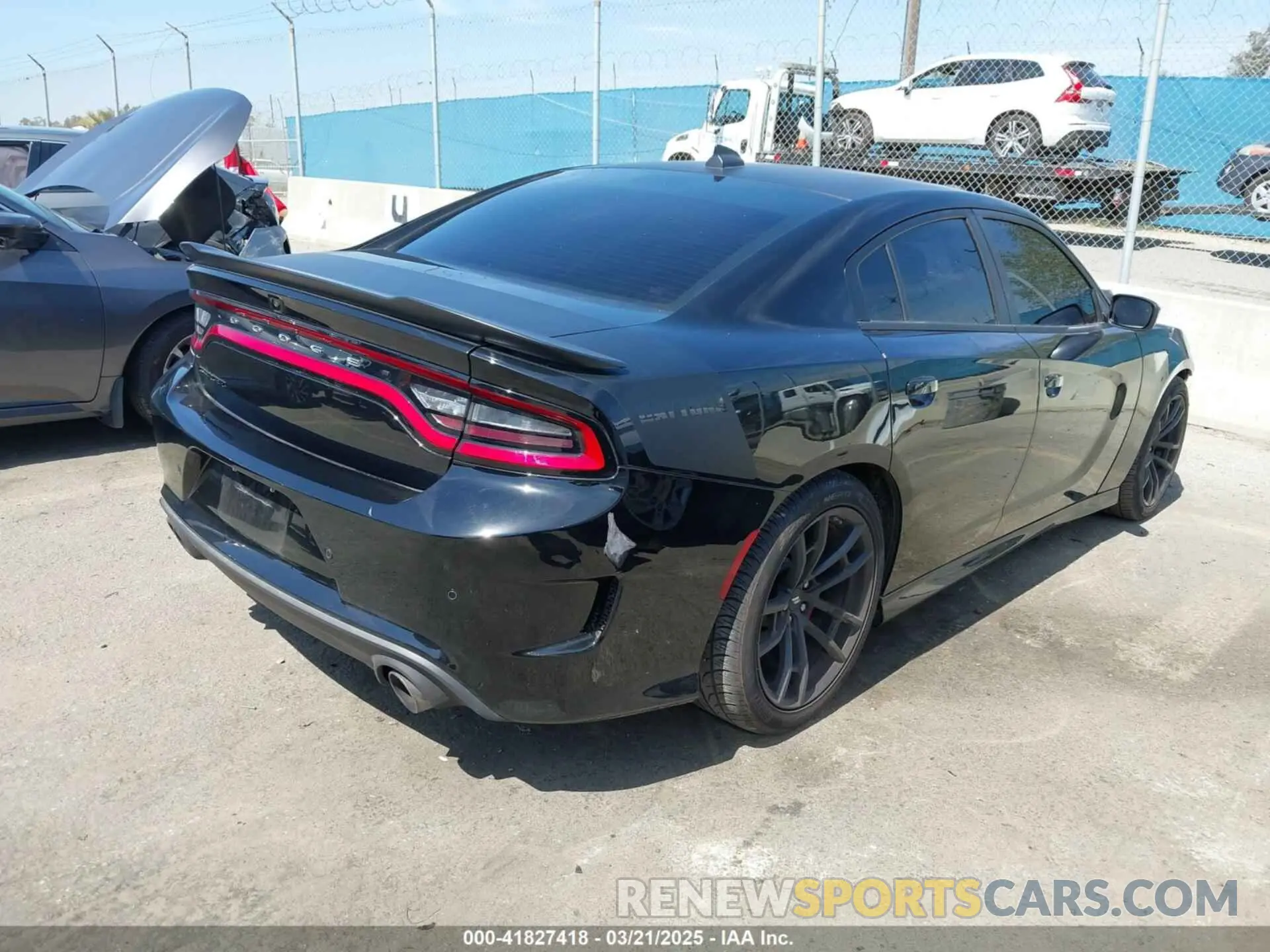 4 fotografías del automóvil dañado 2C3CDXGJ5PH697779 DODGE CHARGER 2023
