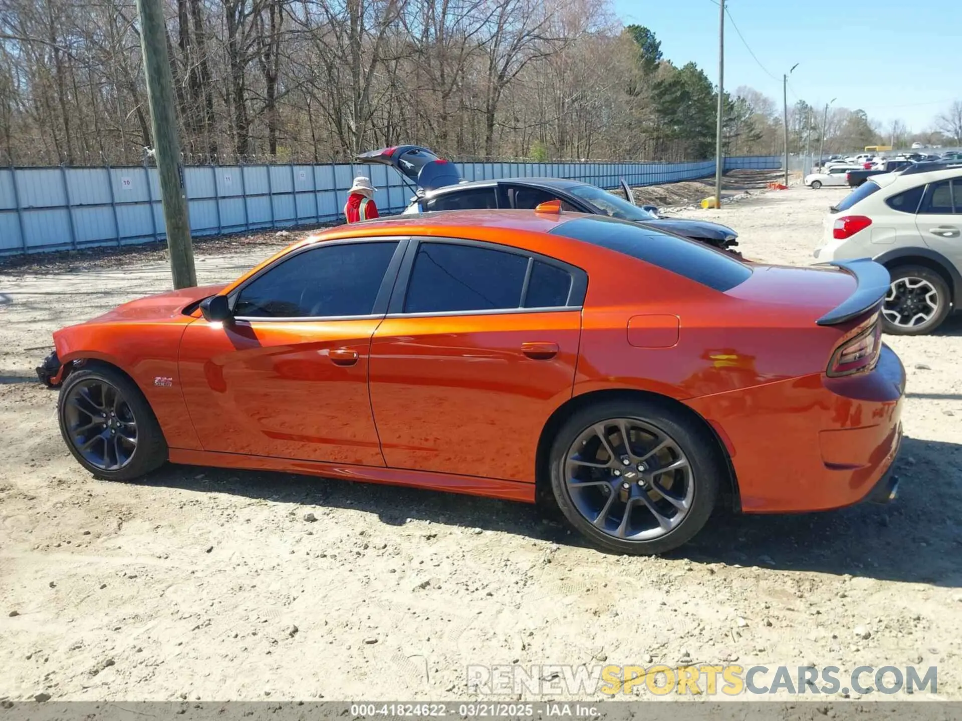 15 fotografías del automóvil dañado 2C3CDXGJ6PH576937 DODGE CHARGER 2023