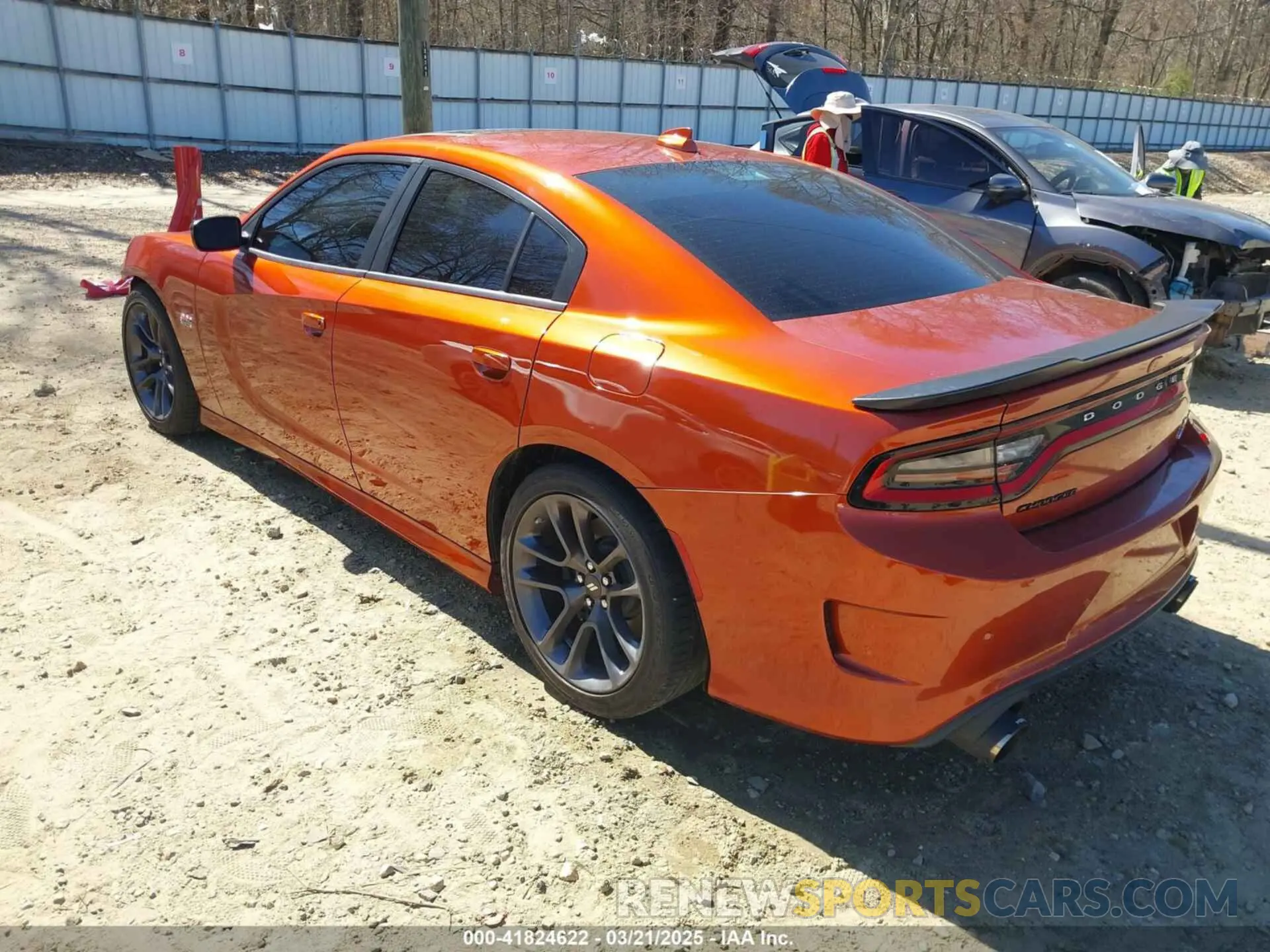 3 fotografías del automóvil dañado 2C3CDXGJ6PH576937 DODGE CHARGER 2023