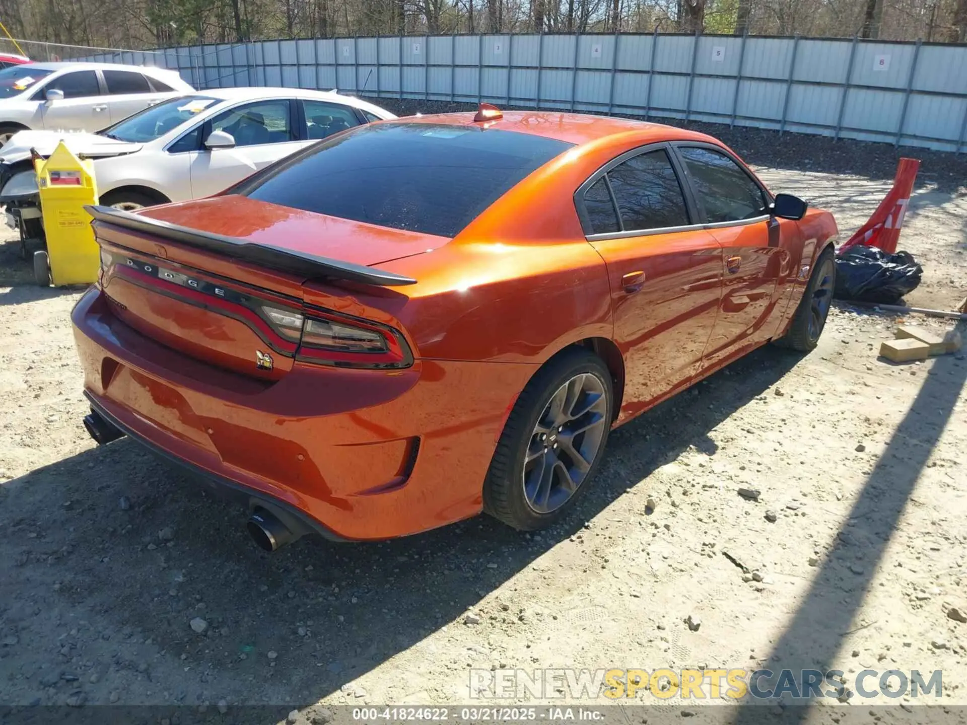 4 fotografías del automóvil dañado 2C3CDXGJ6PH576937 DODGE CHARGER 2023