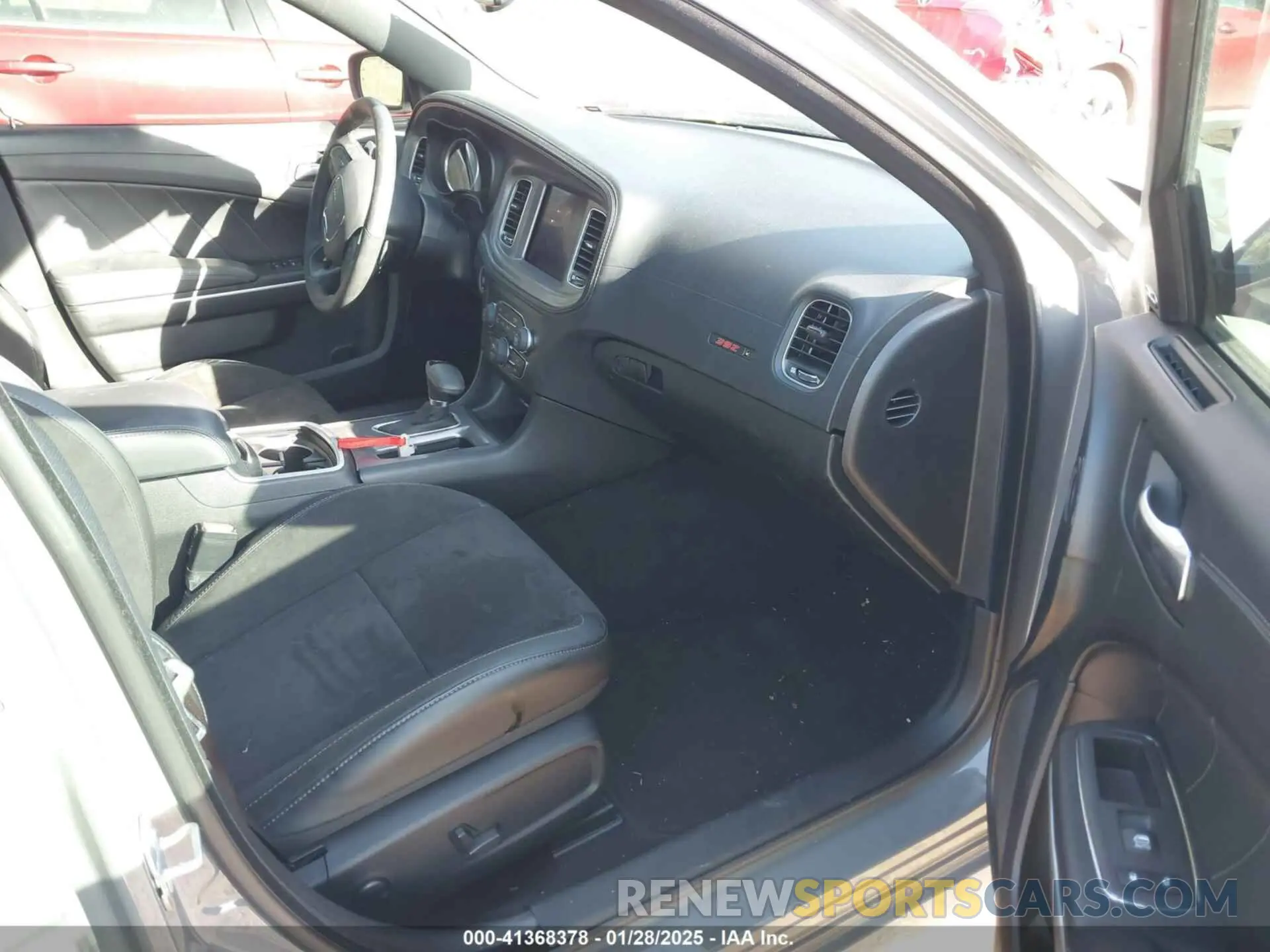 5 fotografías del automóvil dañado 2C3CDXGJ9PH631753 DODGE CHARGER 2023