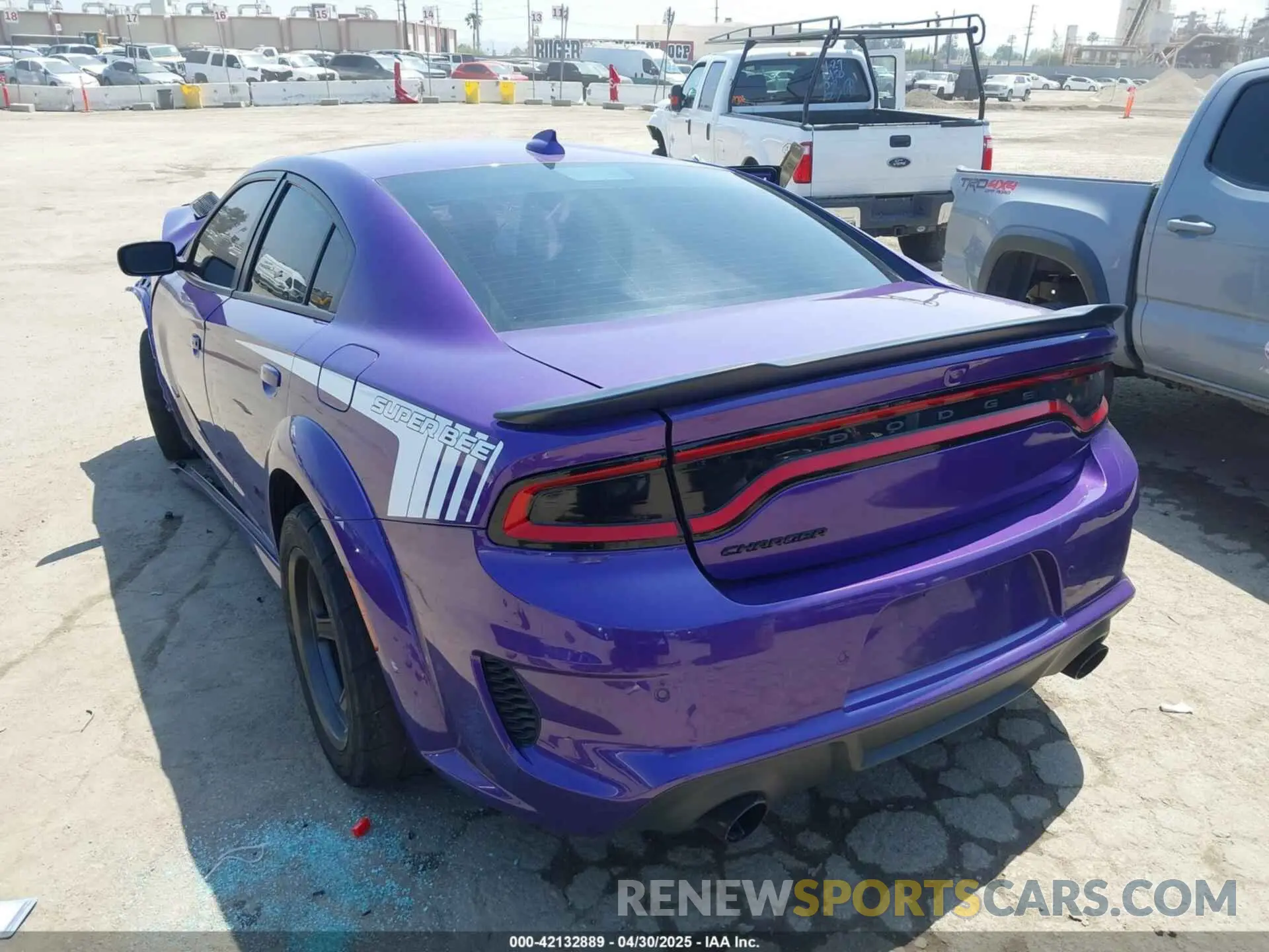 3 fotografías del automóvil dañado 2C3CDXGJ9PH649105 DODGE CHARGER 2023