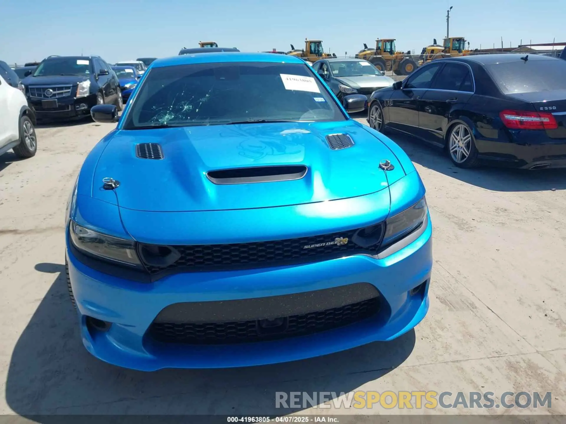 12 fotografías del automóvil dañado 2C3CDXGJXPH611575 DODGE CHARGER 2023