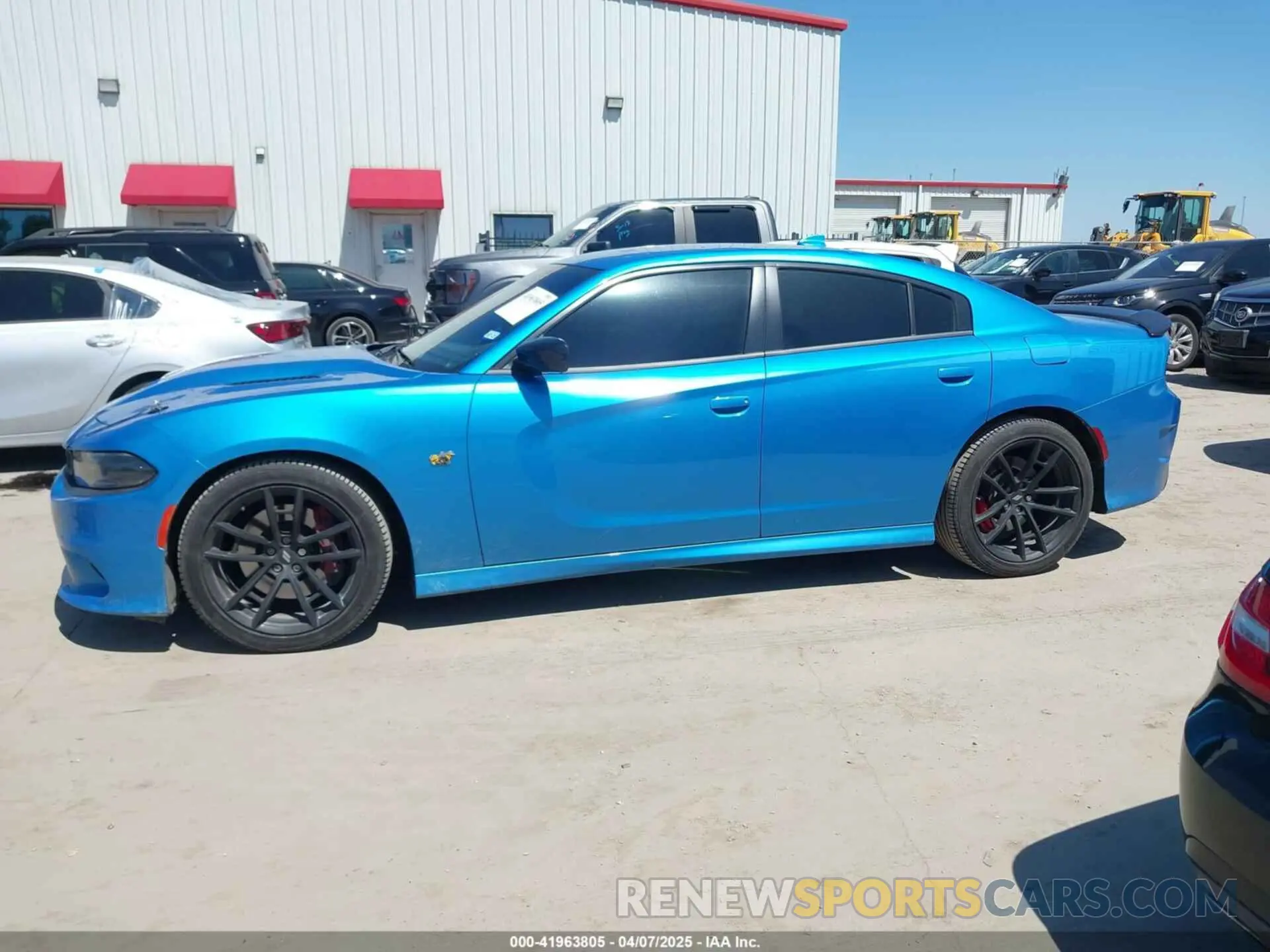 14 fotografías del automóvil dañado 2C3CDXGJXPH611575 DODGE CHARGER 2023