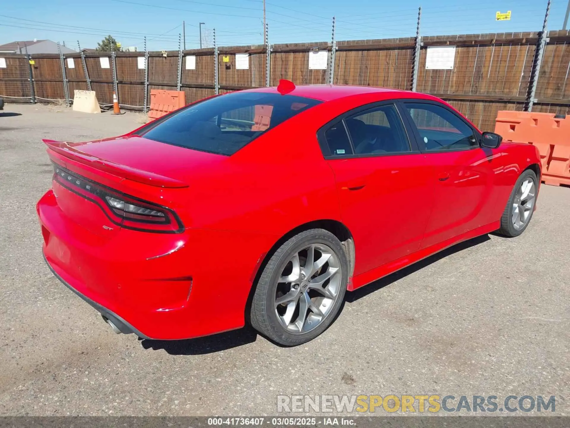 4 fotografías del automóvil dañado 2C3CDXHG5PH575345 DODGE CHARGER 2023