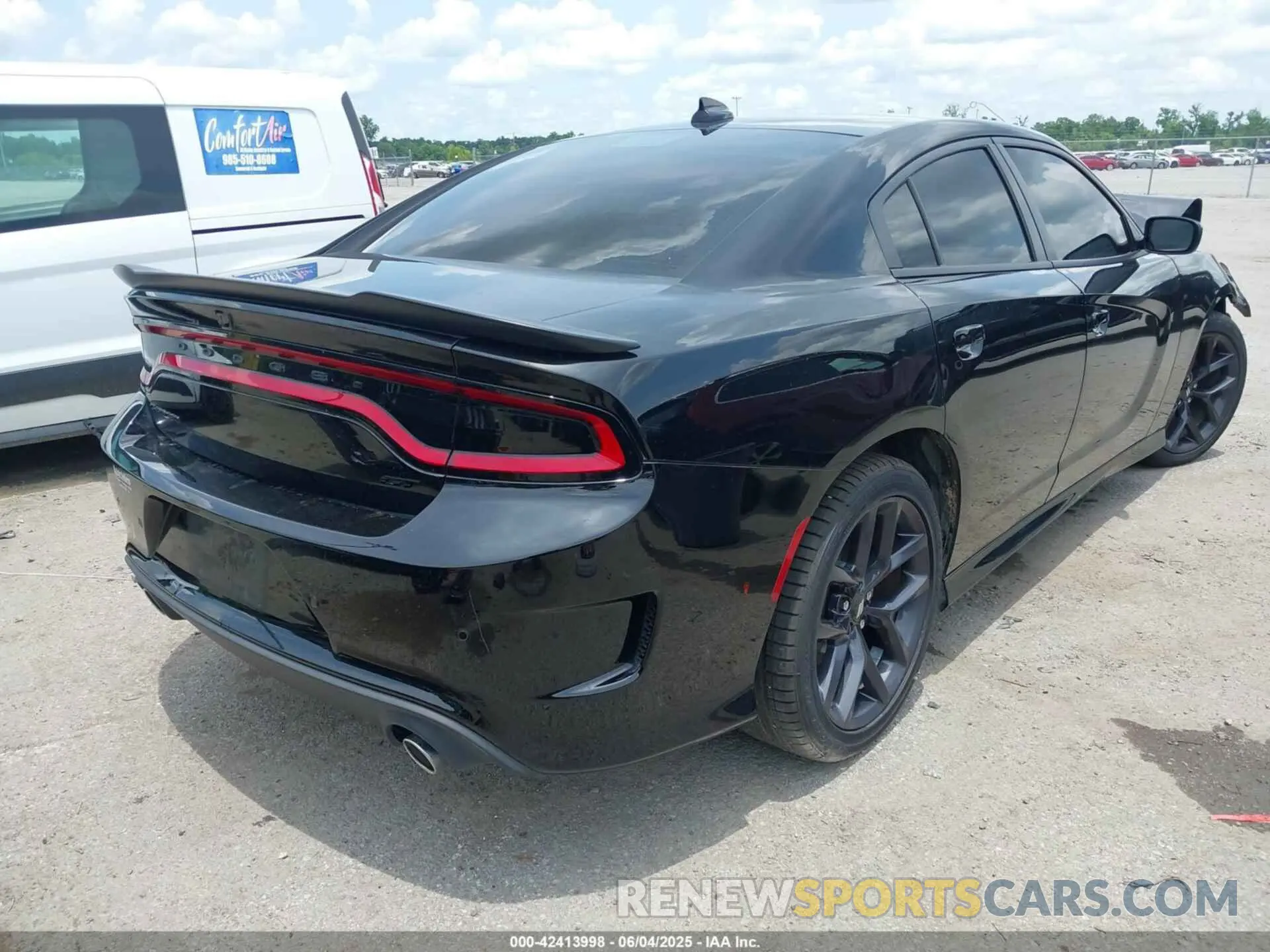 4 fotografías del automóvil dañado 2C3CDXHG7PH622679 DODGE CHARGER 2023
