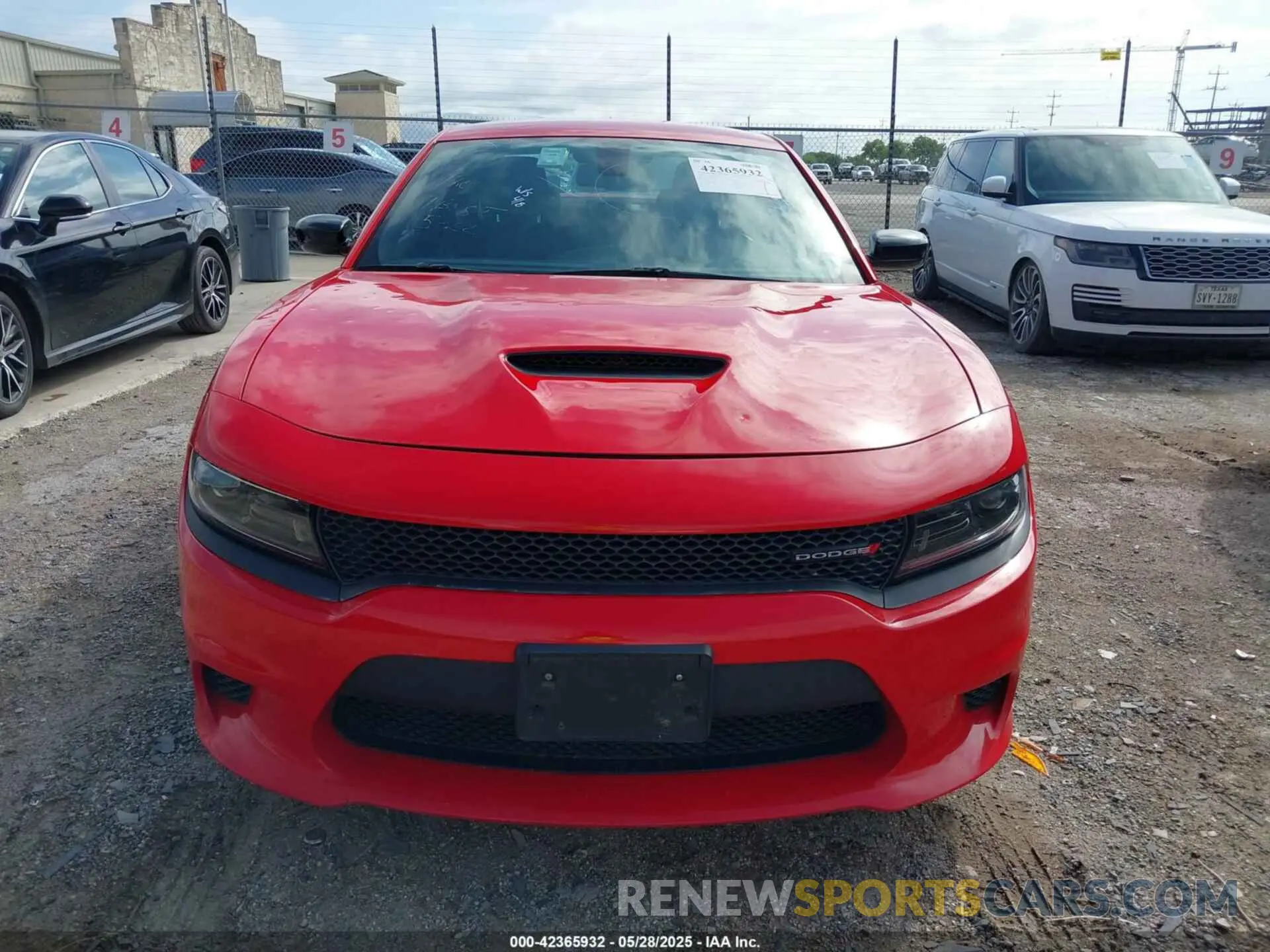 12 fotografías del automóvil dañado 2C3CDXHG8PH554392 DODGE CHARGER 2023