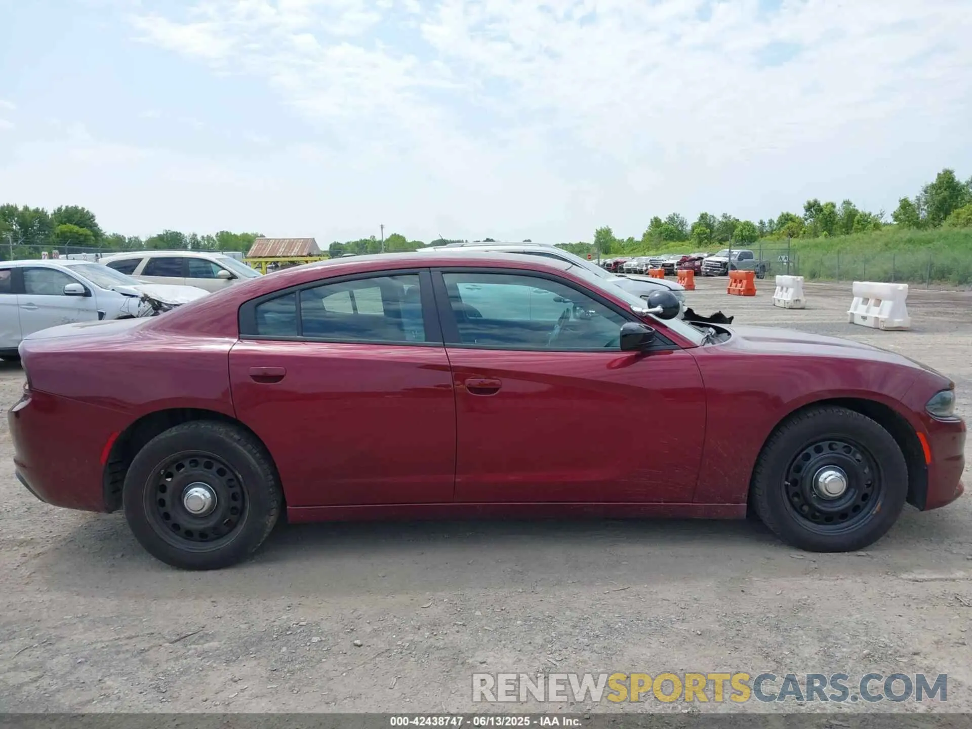 13 fotografías del automóvil dañado 2C3CDXKG2PH537418 DODGE CHARGER 2023