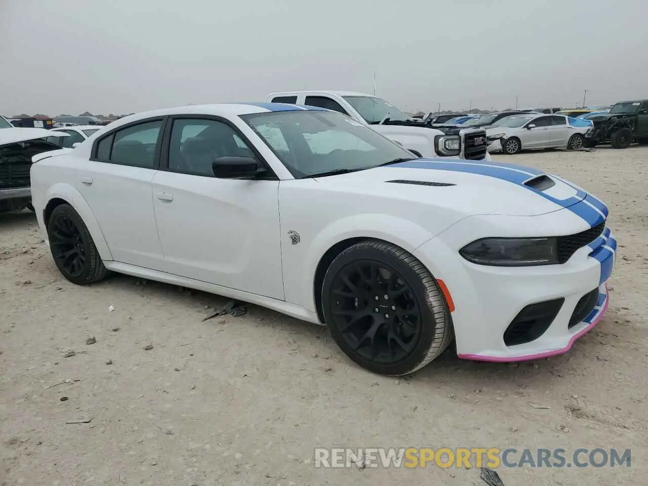 4 fotografías del automóvil dañado 2C3CDXL92PH681356 DODGE CHARGER 2023