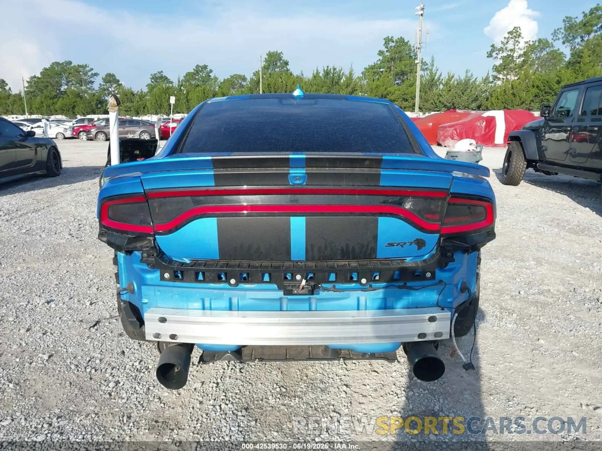 17 fotografías del automóvil dañado 2C3CDXL97PH642360 DODGE CHARGER 2023