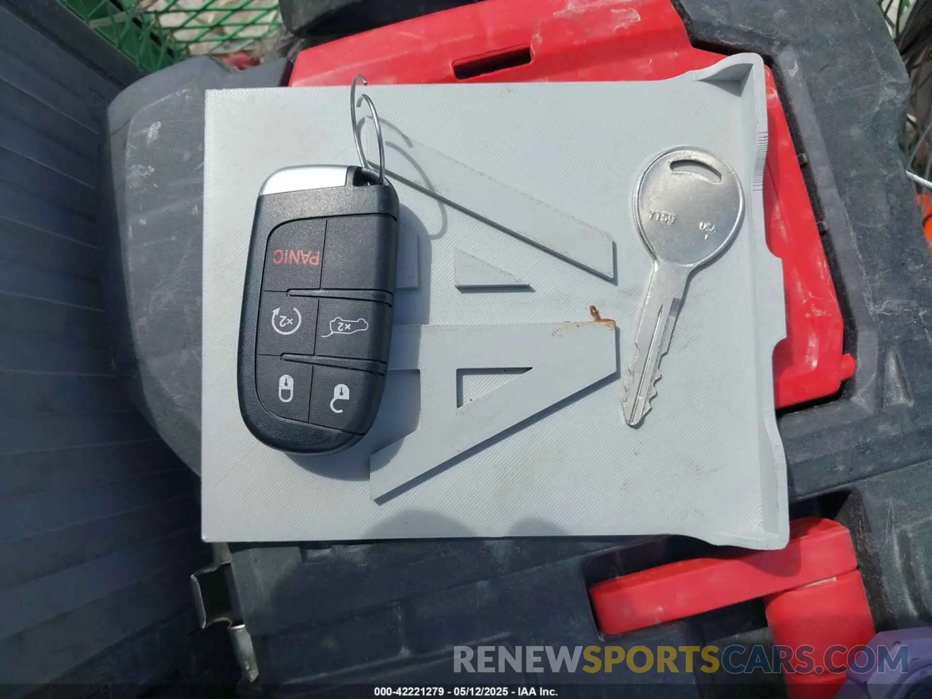 11 fotografías del automóvil dañado 1C4RDJAG9KC645325 DODGE DURANGO 2019