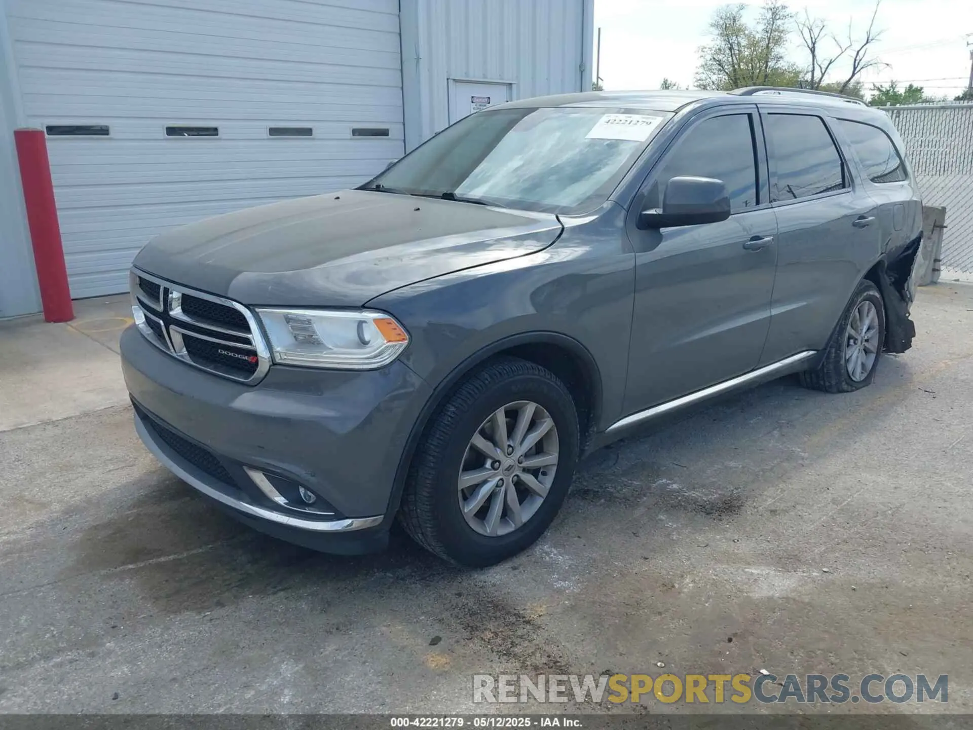 2 fotografías del automóvil dañado 1C4RDJAG9KC645325 DODGE DURANGO 2019