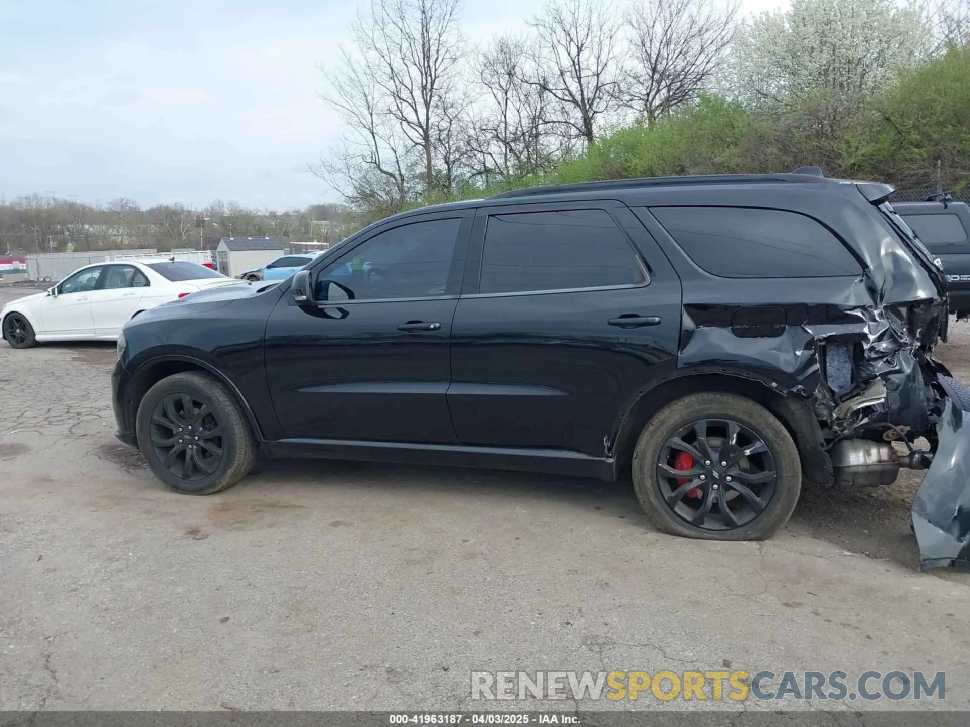 15 fotografías del automóvil dañado 1C4RDJDG6KC561099 DODGE DURANGO 2019