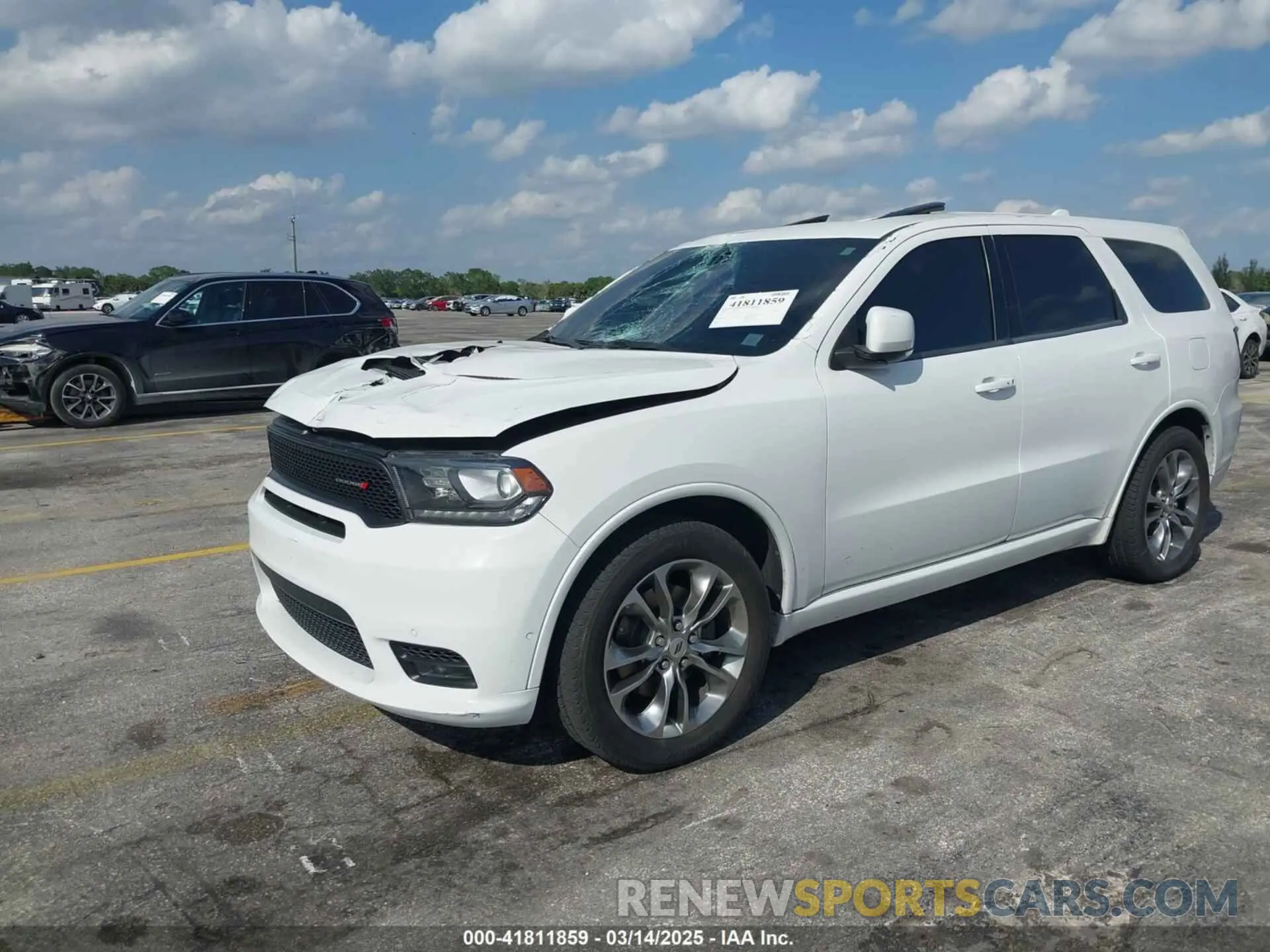 2 fotografías del automóvil dañado 1C4SDJCT0KC745230 DODGE DURANGO 2019