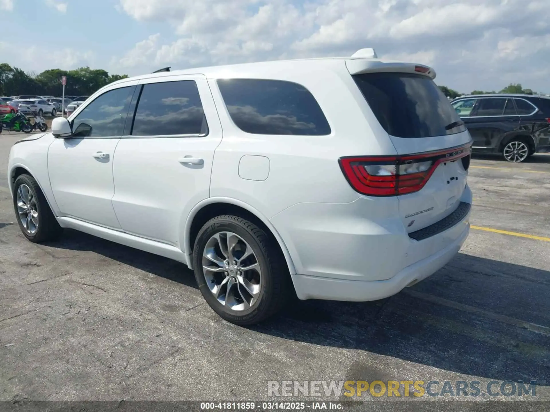 3 fotografías del automóvil dañado 1C4SDJCT0KC745230 DODGE DURANGO 2019