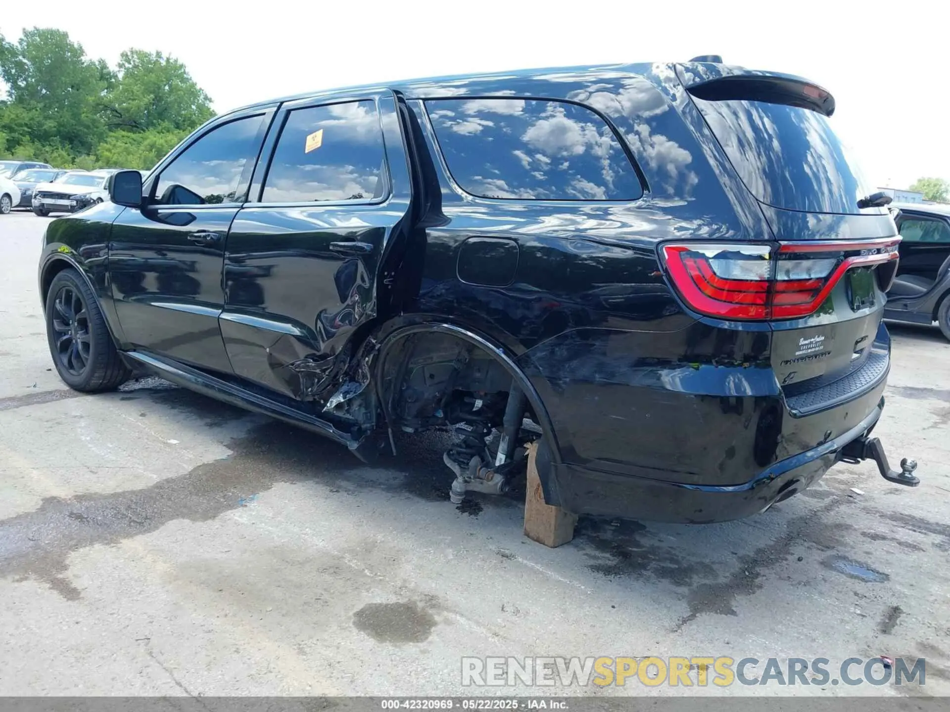 3 fotografías del automóvil dañado 1C4SDJCT6KC692551 DODGE DURANGO 2019