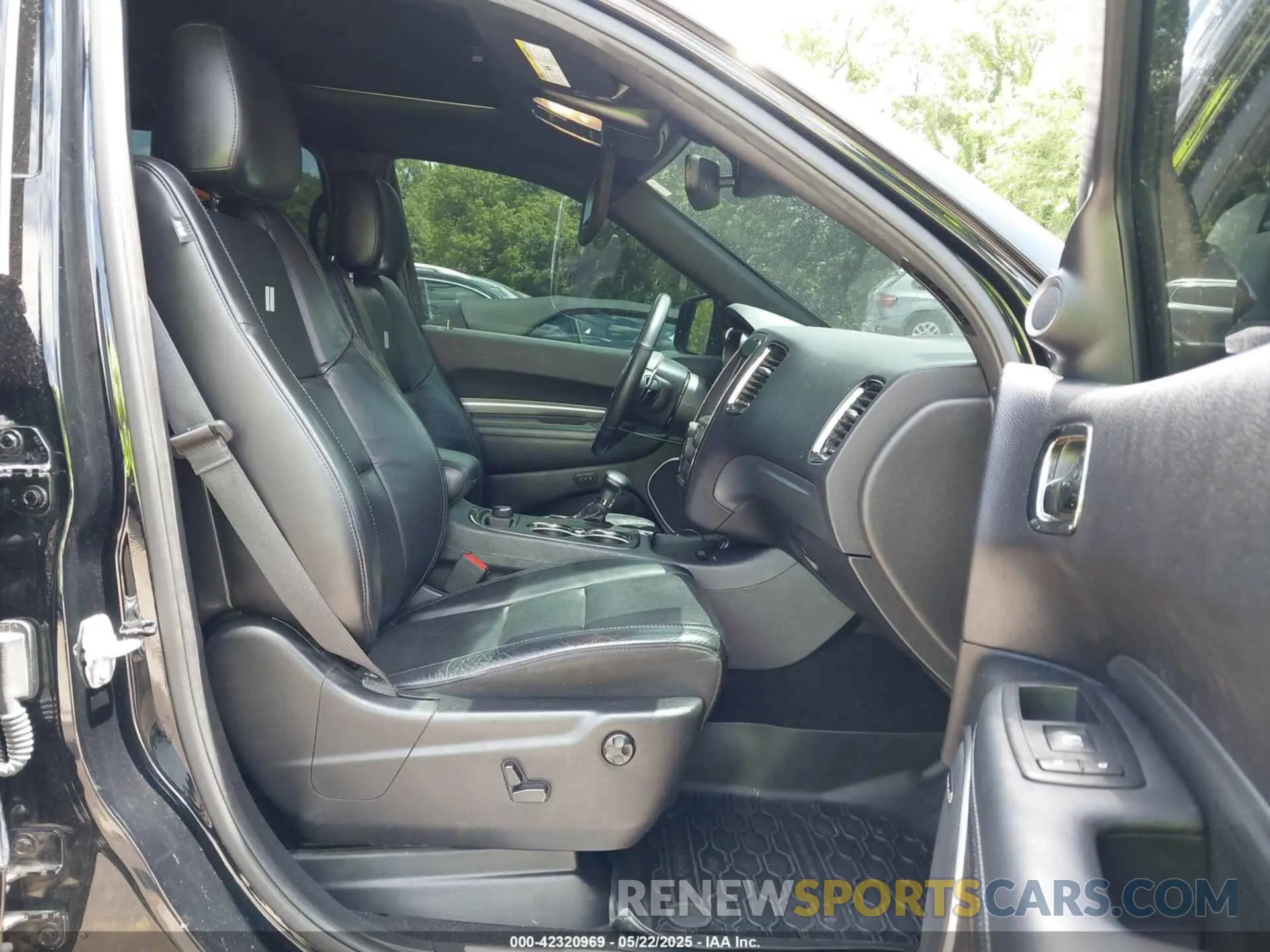 5 fotografías del automóvil dañado 1C4SDJCT6KC692551 DODGE DURANGO 2019