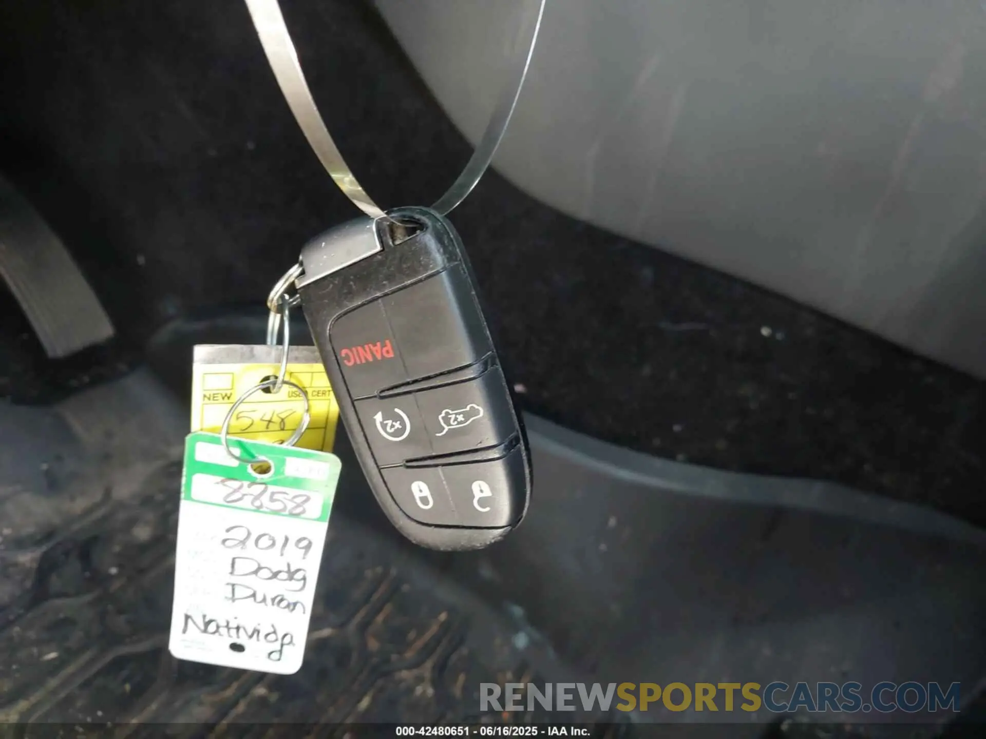 11 fotografías del automóvil dañado 1C4SDJCT9KC631548 DODGE DURANGO 2019