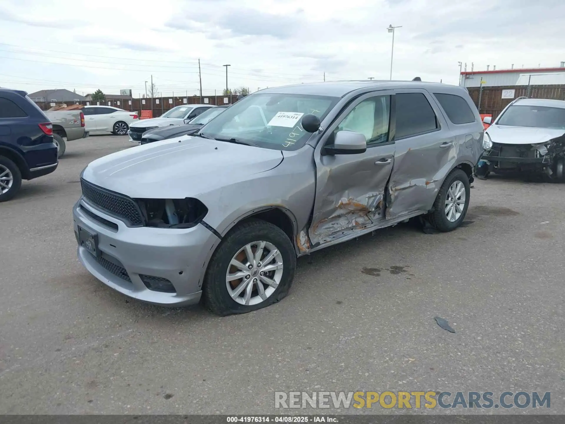 2 fotografías del automóvil dañado 1C4SDJFT5KC765078 DODGE DURANGO 2019