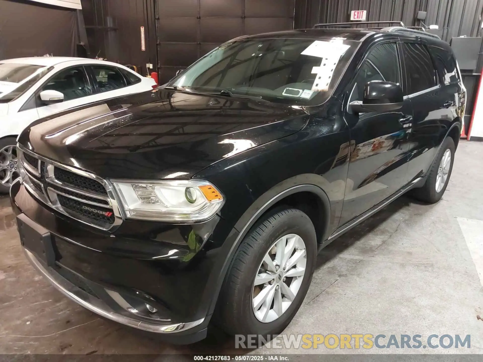 2 fotografías del automóvil dañado 1C4RDJAG1LC187684 DODGE DURANGO 2020