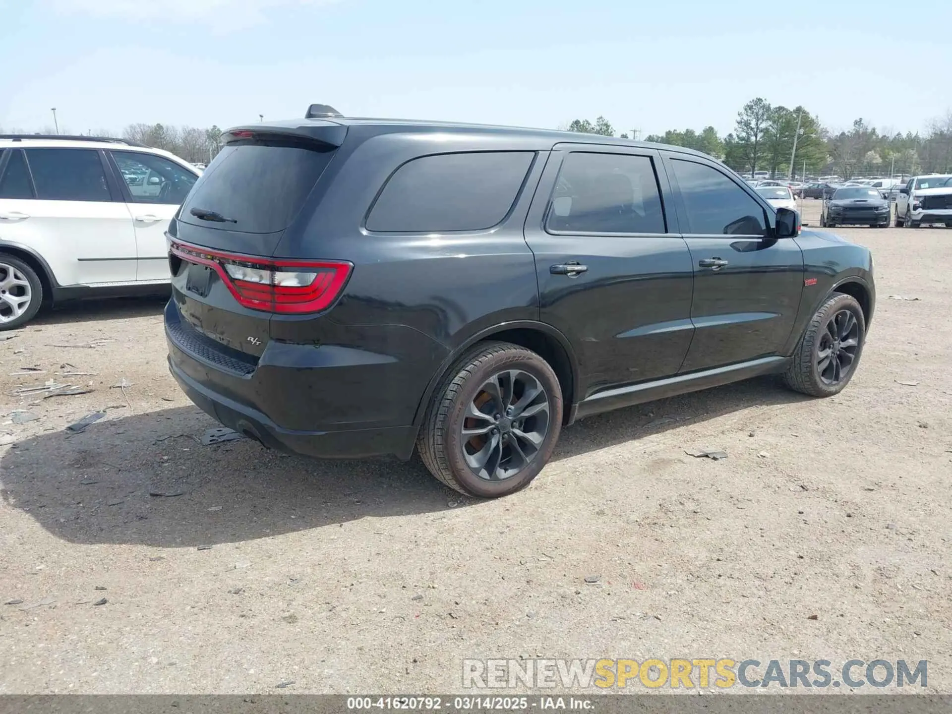 4 fotografías del automóvil dañado 1C4SDHCT8LC410596 DODGE DURANGO 2020