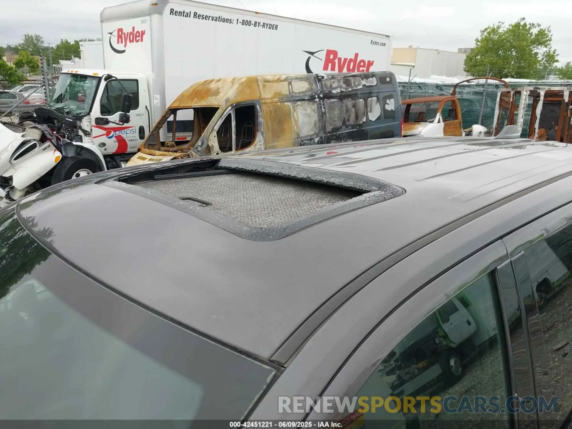 6 fotografías del automóvil dañado 1C4SDJCT2LC346952 DODGE DURANGO 2020