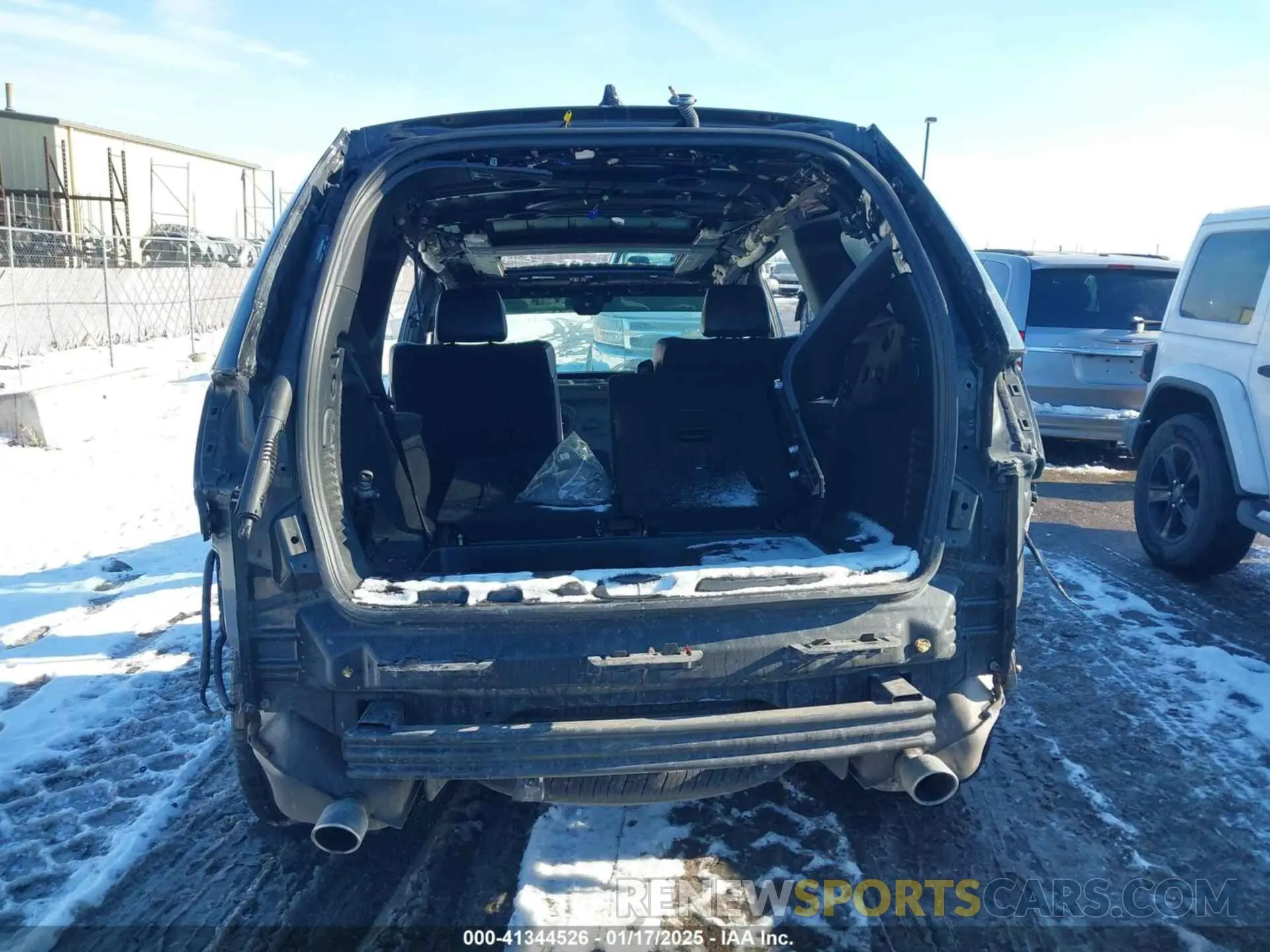 15 fotografías del automóvil dañado 1C4SDJCT3LC155928 DODGE DURANGO 2020