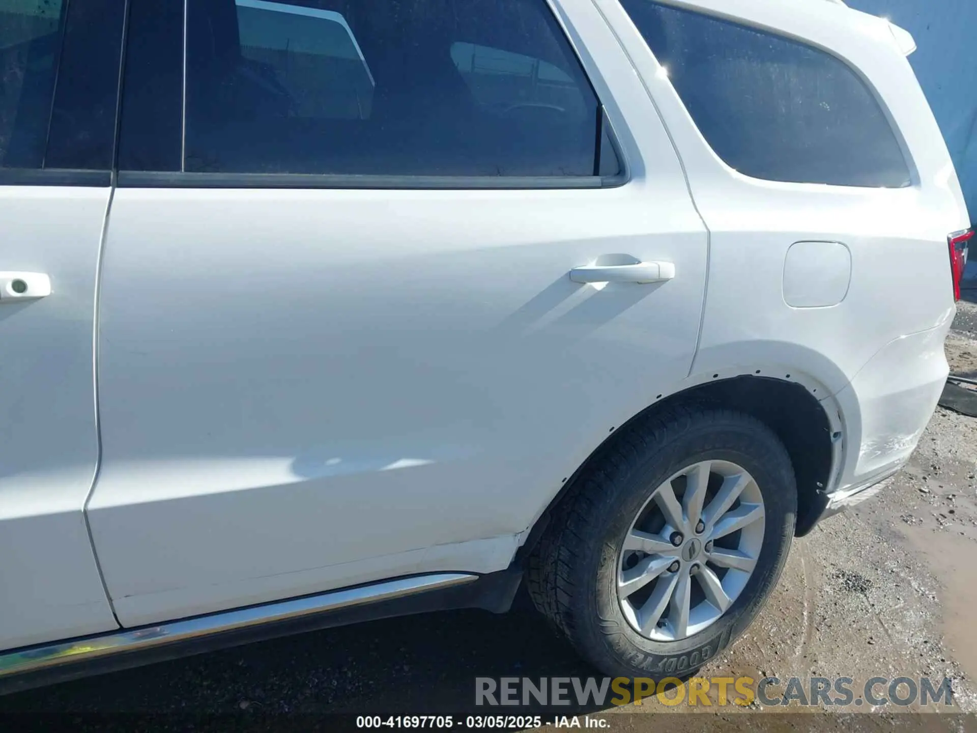 18 fotografías del automóvil dañado 1C4RDJAG8MC574010 DODGE DURANGO 2021