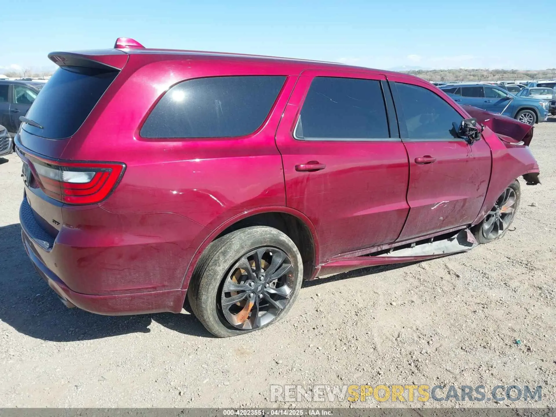 4 fotografías del automóvil dañado 1C4RDJDG8MC636971 DODGE DURANGO 2021